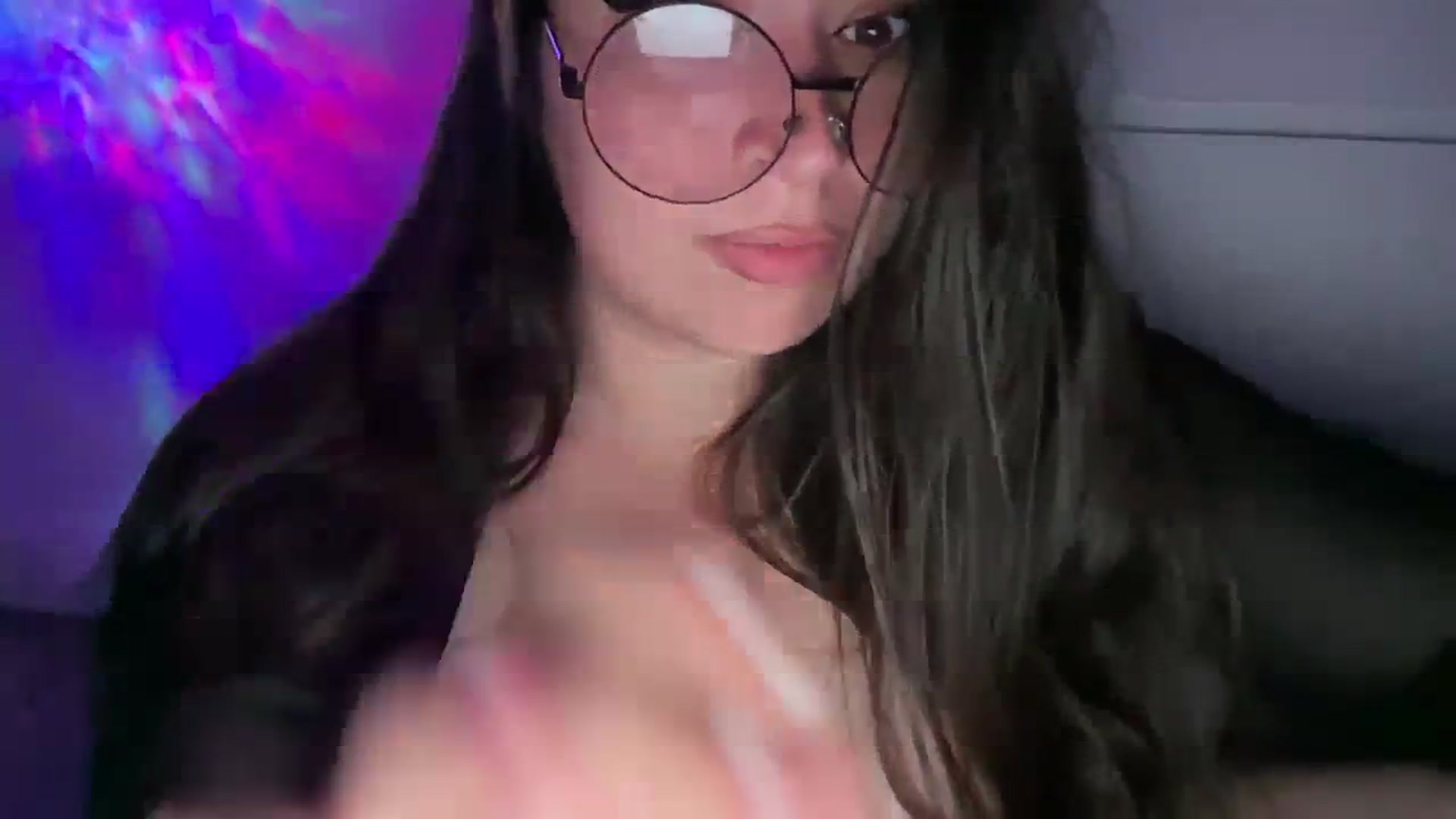Gallery image thumbnail from Hasymura's myfreecams stream on, 09/19/2023, 20:49 image 4 of 20