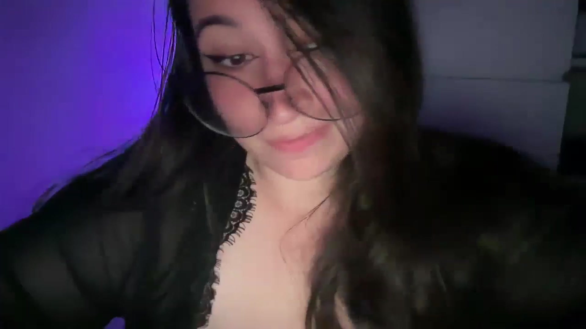 Gallery image thumbnail from Hasymura's myfreecams stream on, 09/19/2023, 23:15 image 19 of 20