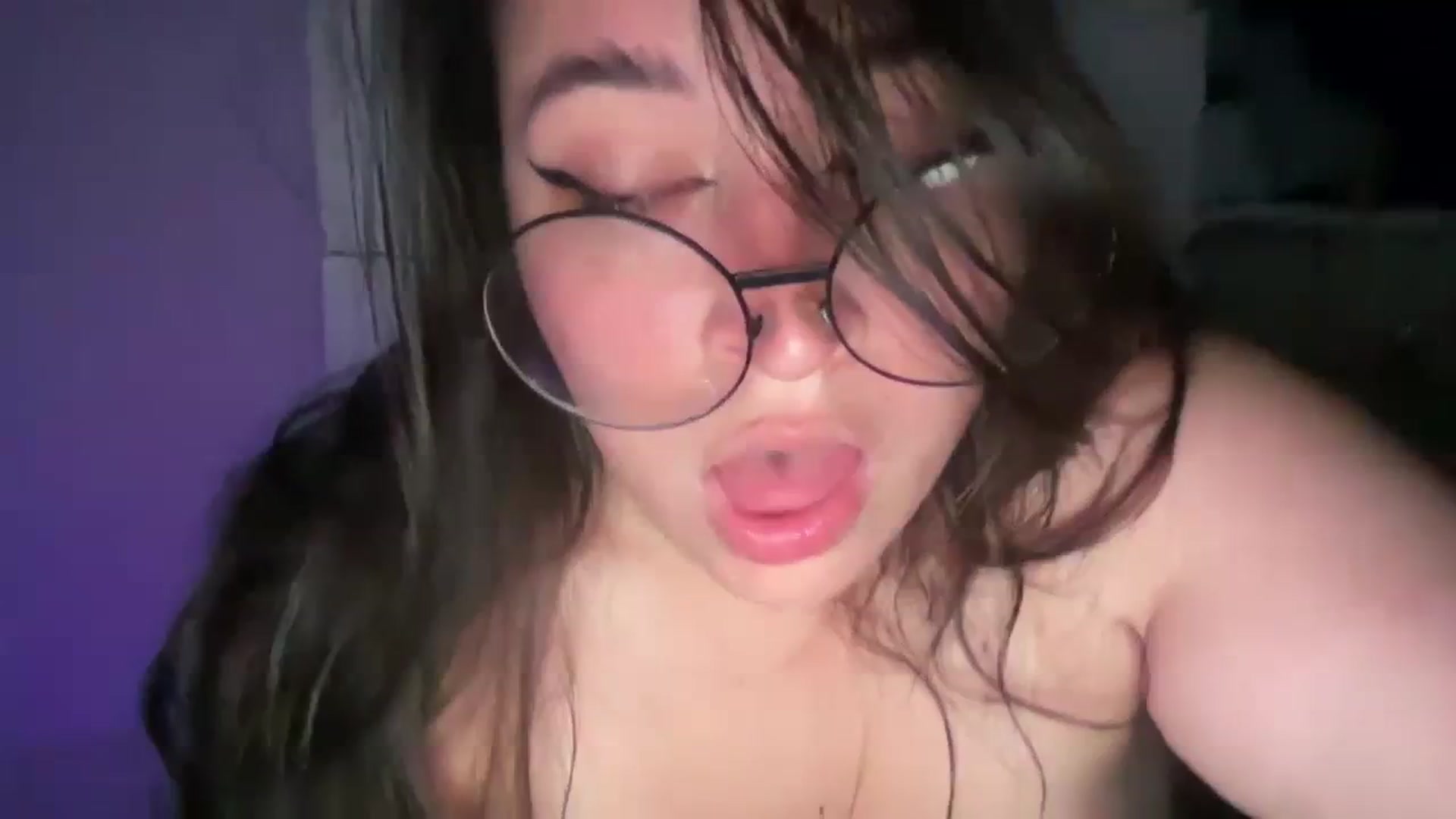 Gallery image thumbnail from Hasymura's myfreecams stream on, 09/20/2023, 24:56 image 1 of 20