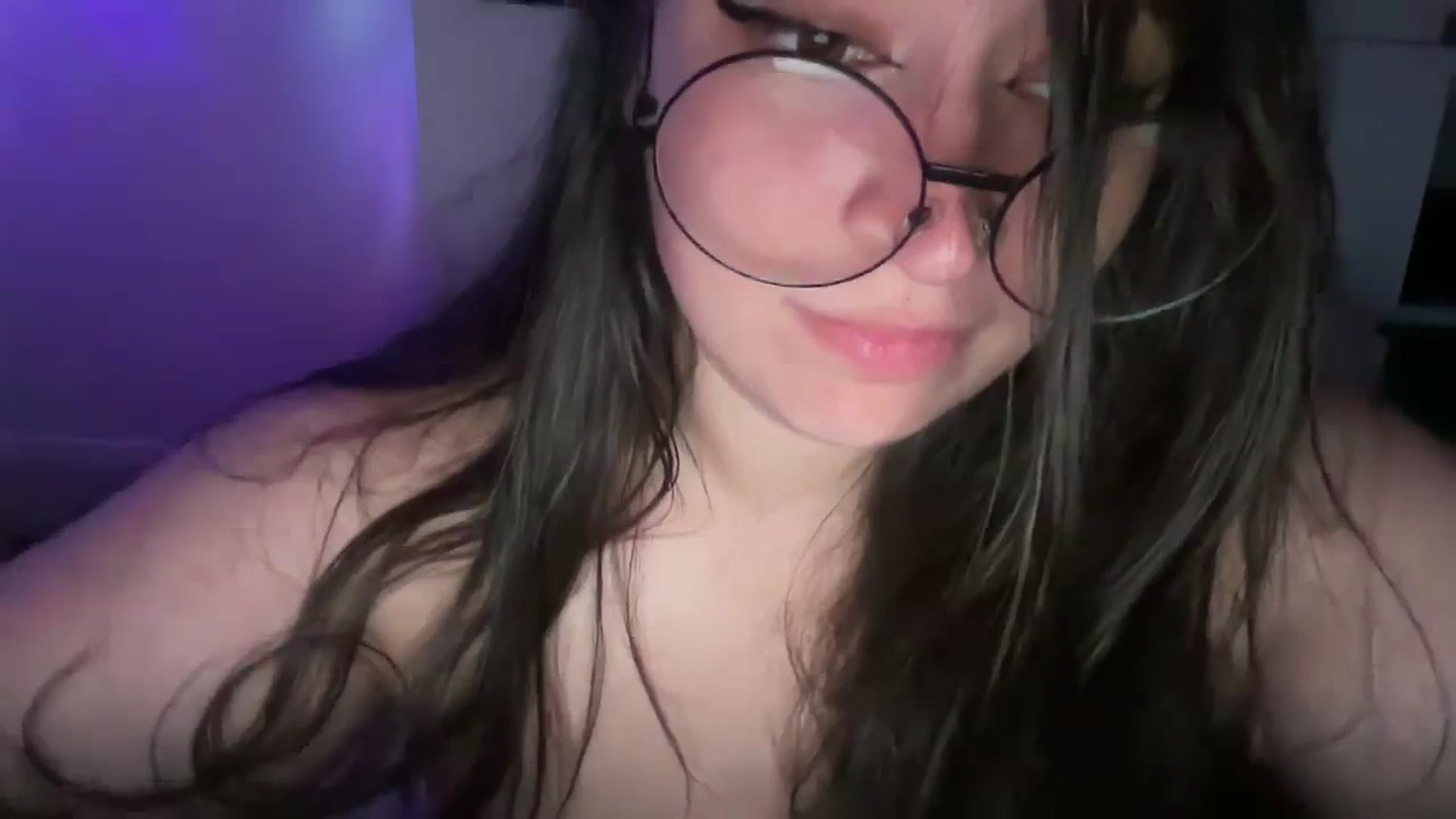 Gallery image thumbnail from Hasymura's myfreecams stream on, 09/20/2023, 01:37 image 17 of 20