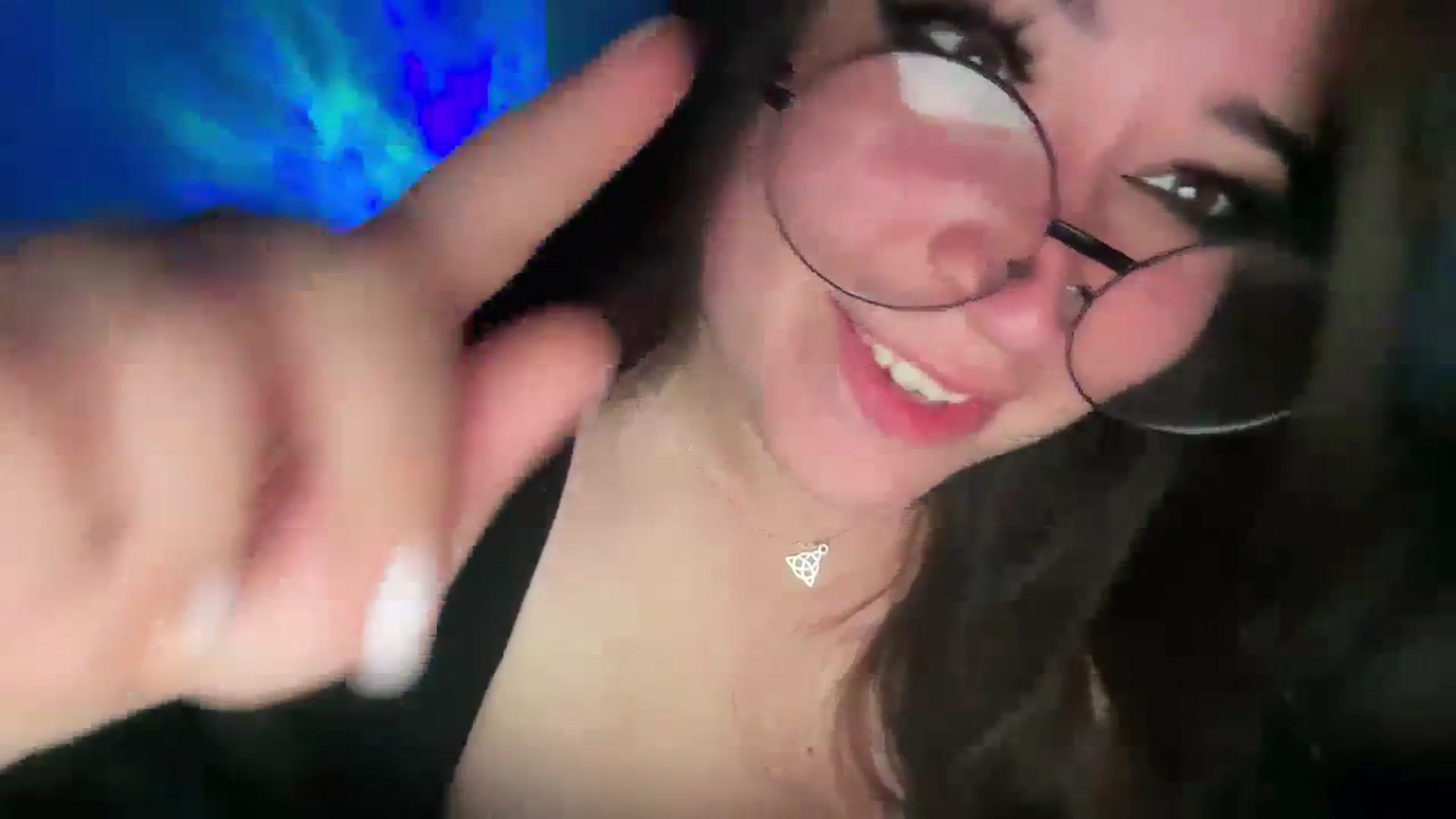 Gallery image thumbnail from Hasymura's myfreecams stream on, 09/28/2023, 24:58 image 17 of 20