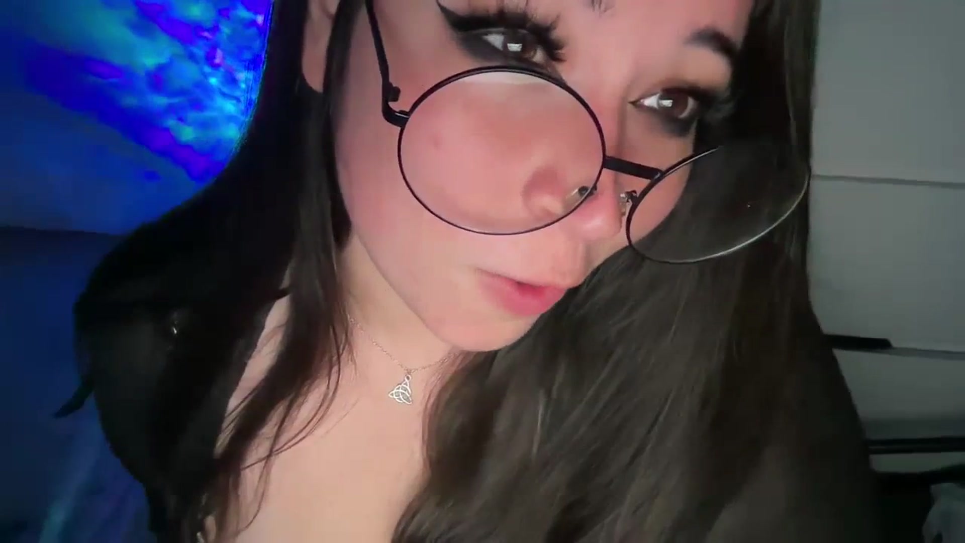 Gallery image thumbnail from Hasymura's myfreecams stream on, 09/28/2023, 24:58 image 8 of 20