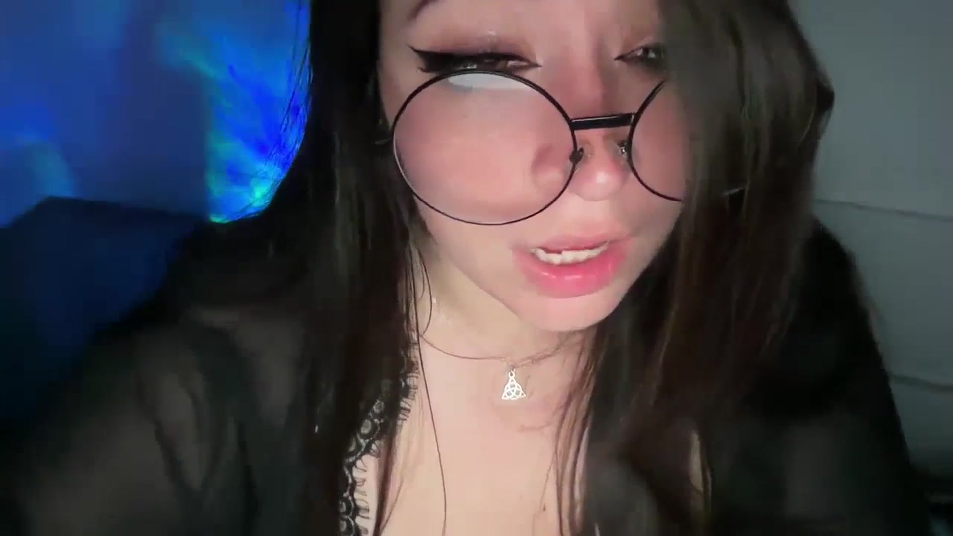 Gallery image thumbnail from Hasymura's myfreecams stream on, 09/28/2023, 01:14 image 8 of 20