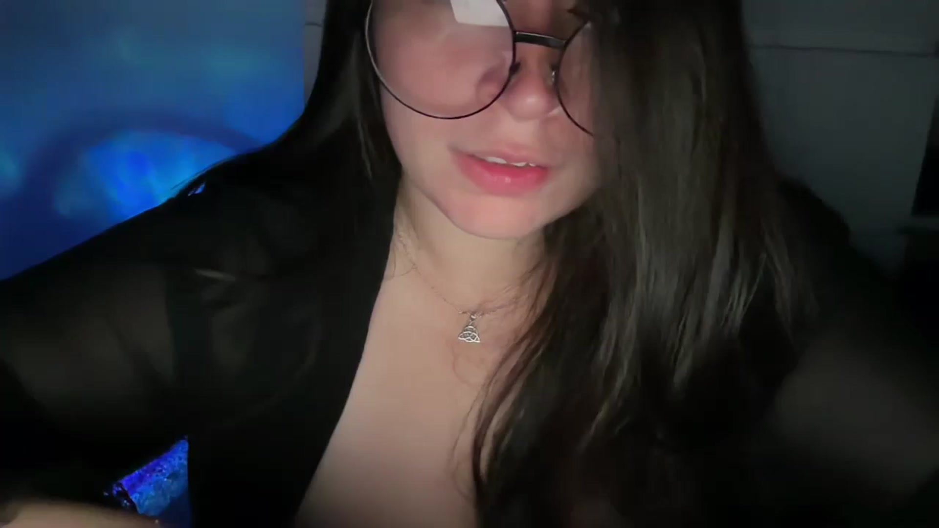 Gallery image thumbnail from Hasymura's myfreecams stream on, 09/28/2023, 01:14 image 1 of 20