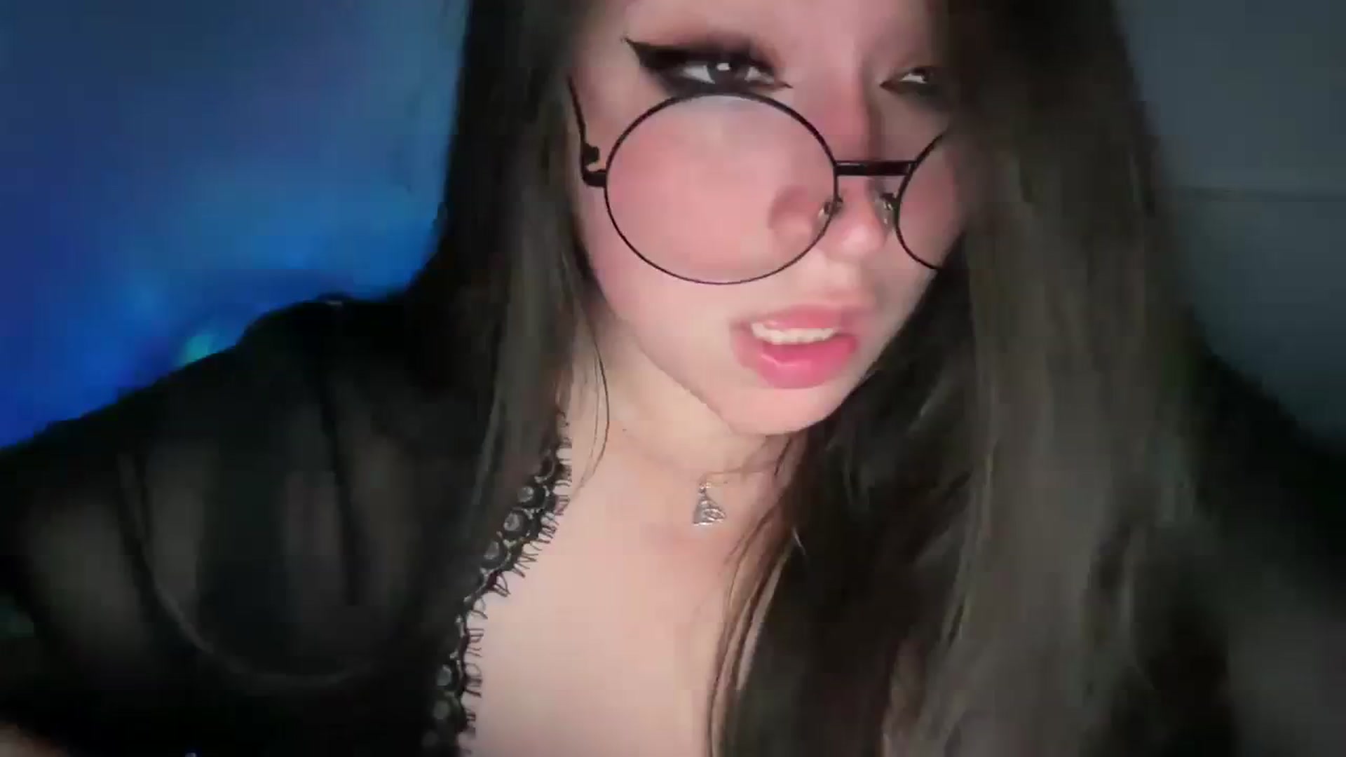 Gallery image thumbnail from Hasymura's myfreecams stream on, 09/28/2023, 01:14 image 10 of 20