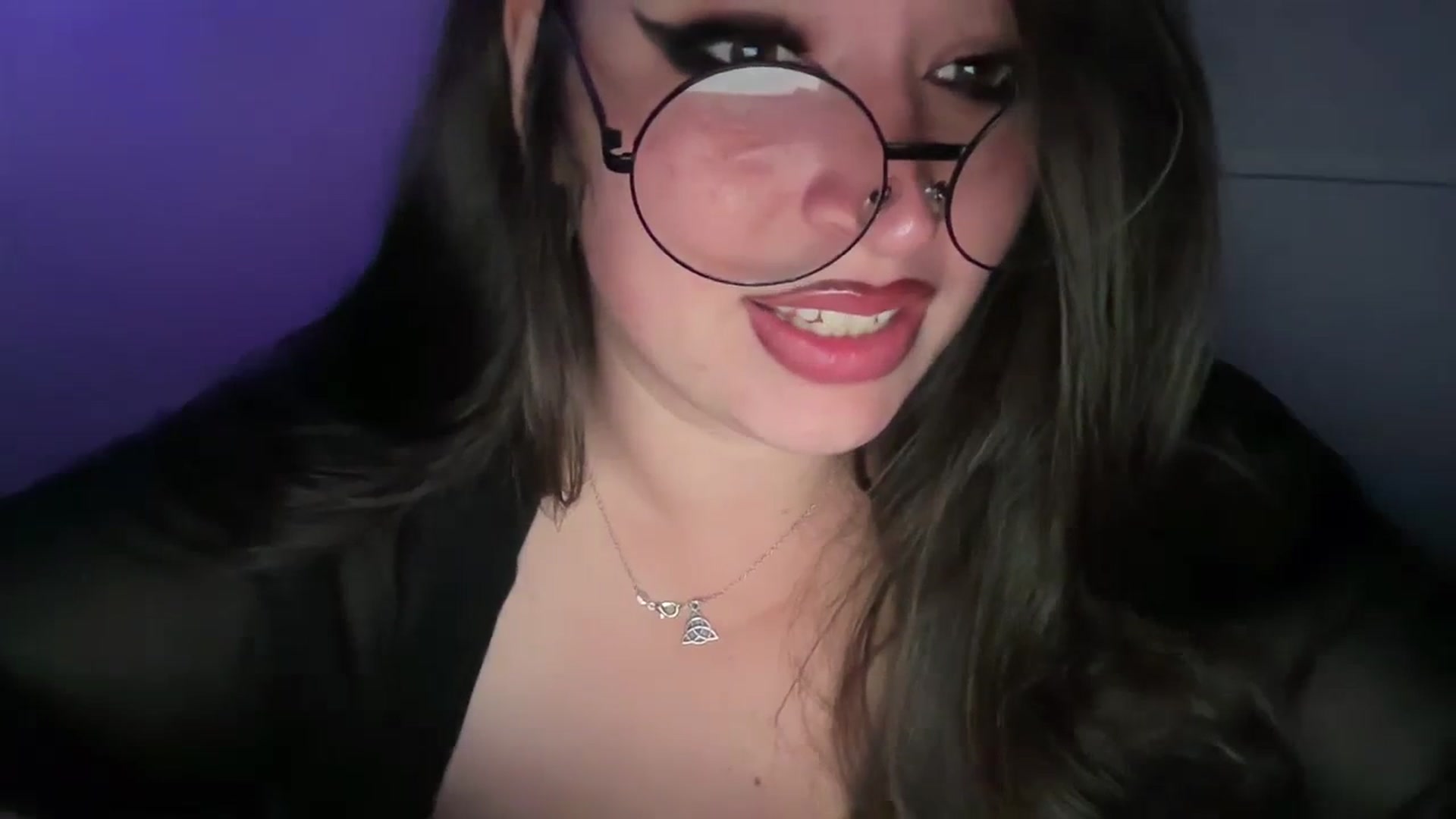 Gallery image thumbnail from Hasymura's myfreecams stream on, 10/01/2023, 22:16 image 10 of 20