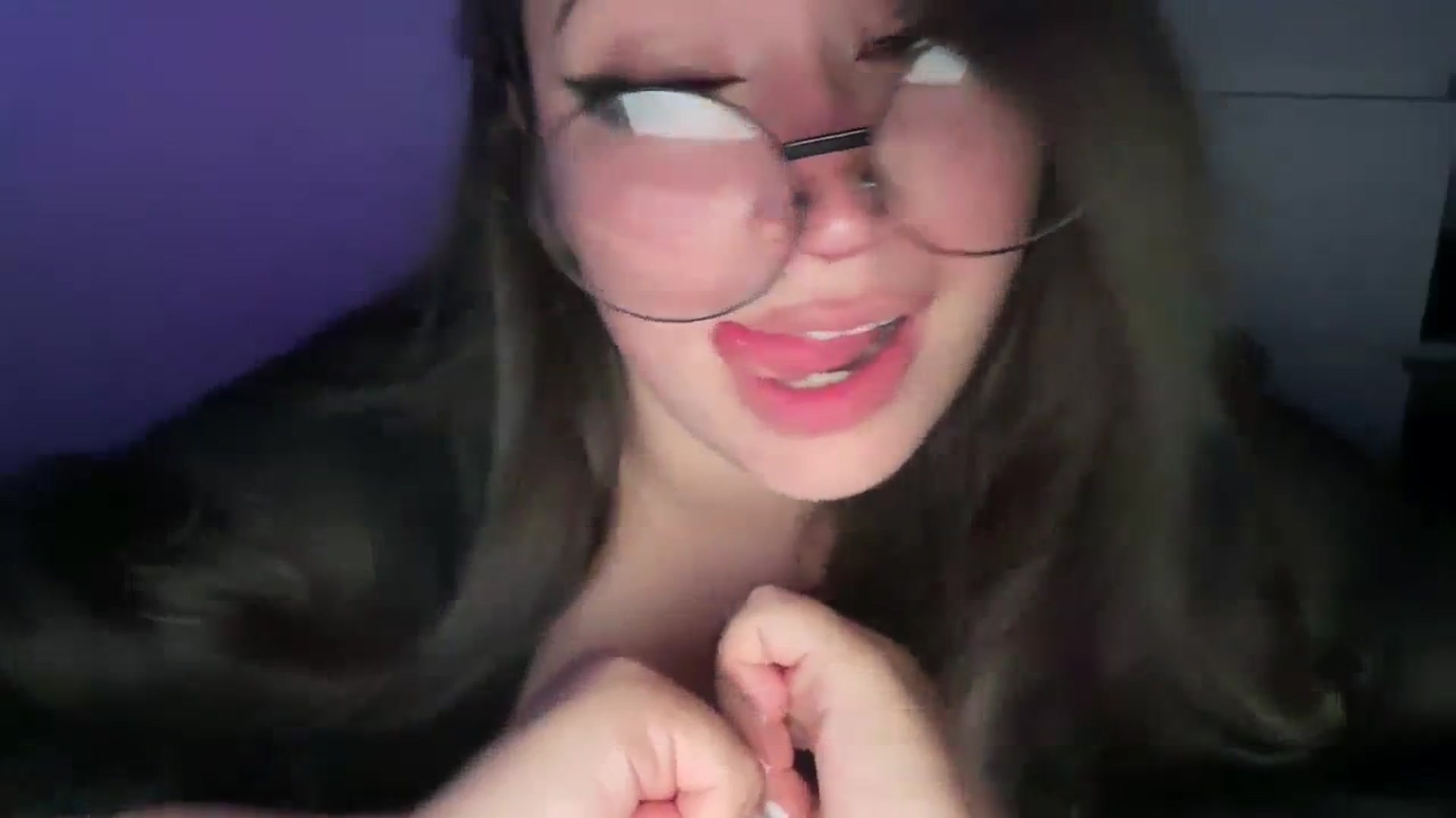 Gallery image thumbnail from Hasymura's myfreecams stream on, 10/01/2023, 23:06 image 12 of 20