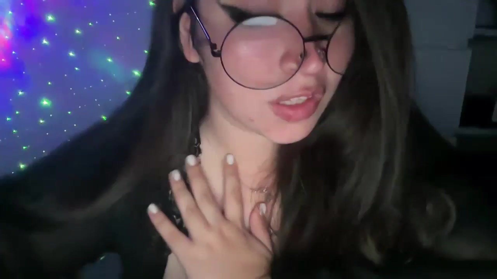 Gallery image thumbnail from Hasymura's myfreecams stream on, 10/02/2023, 24:55 image 1 of 20