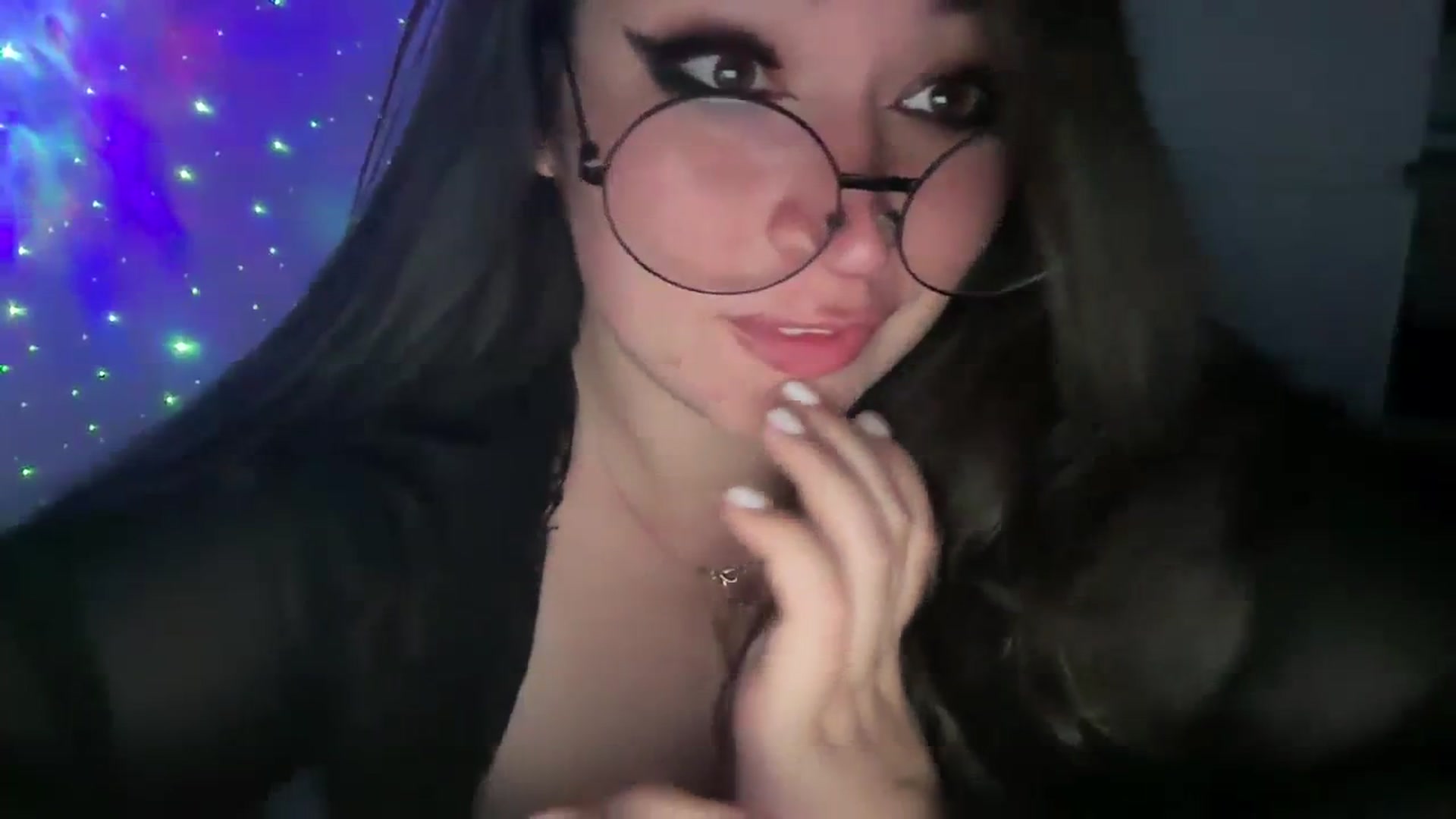 Gallery image thumbnail from Hasymura's myfreecams stream on, 10/02/2023, 24:55 image 3 of 20