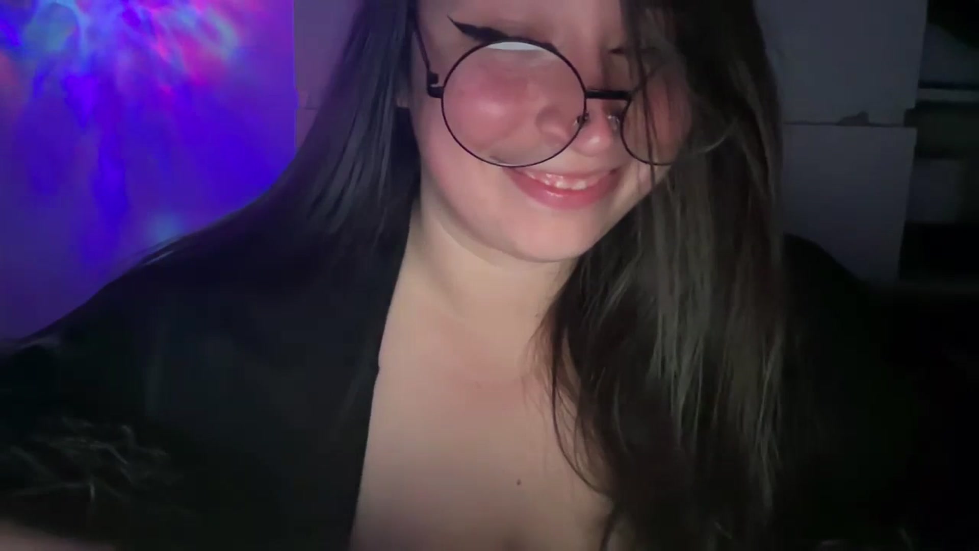 Gallery image thumbnail from Hasymura's myfreecams stream on, 10/17/2023, 22:30 image 2 of 20