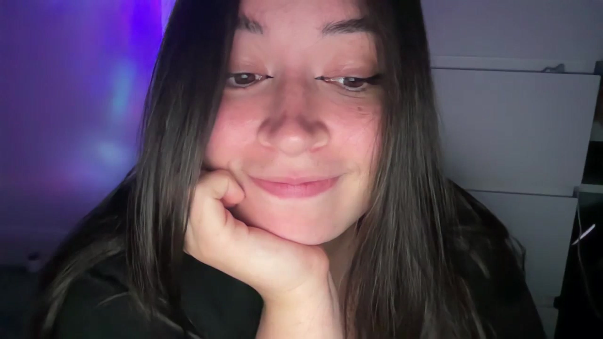 Gallery image thumbnail from Hasymura's myfreecams stream on, 10/22/2023, 02:30 image 13 of 20