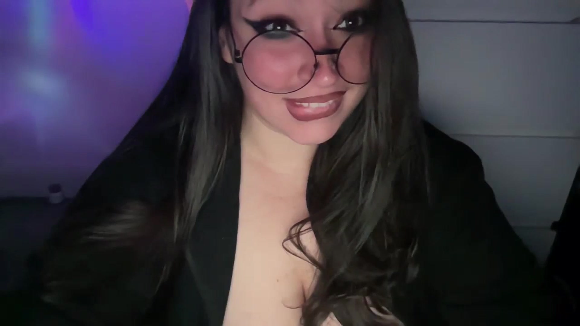 Gallery image thumbnail from Hasymura's myfreecams stream on, 10/22/2023, 23:29 image 20 of 20
