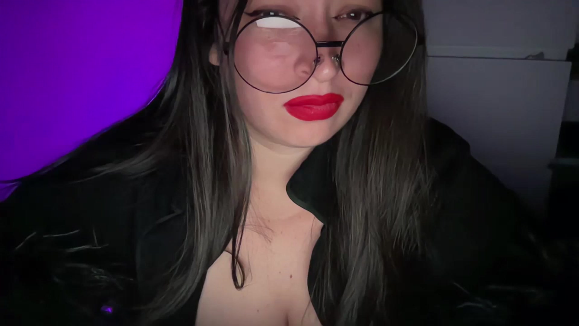 Gallery image thumbnail from Hasymura's myfreecams stream on, 10/24/2023, 22:08 image 18 of 20