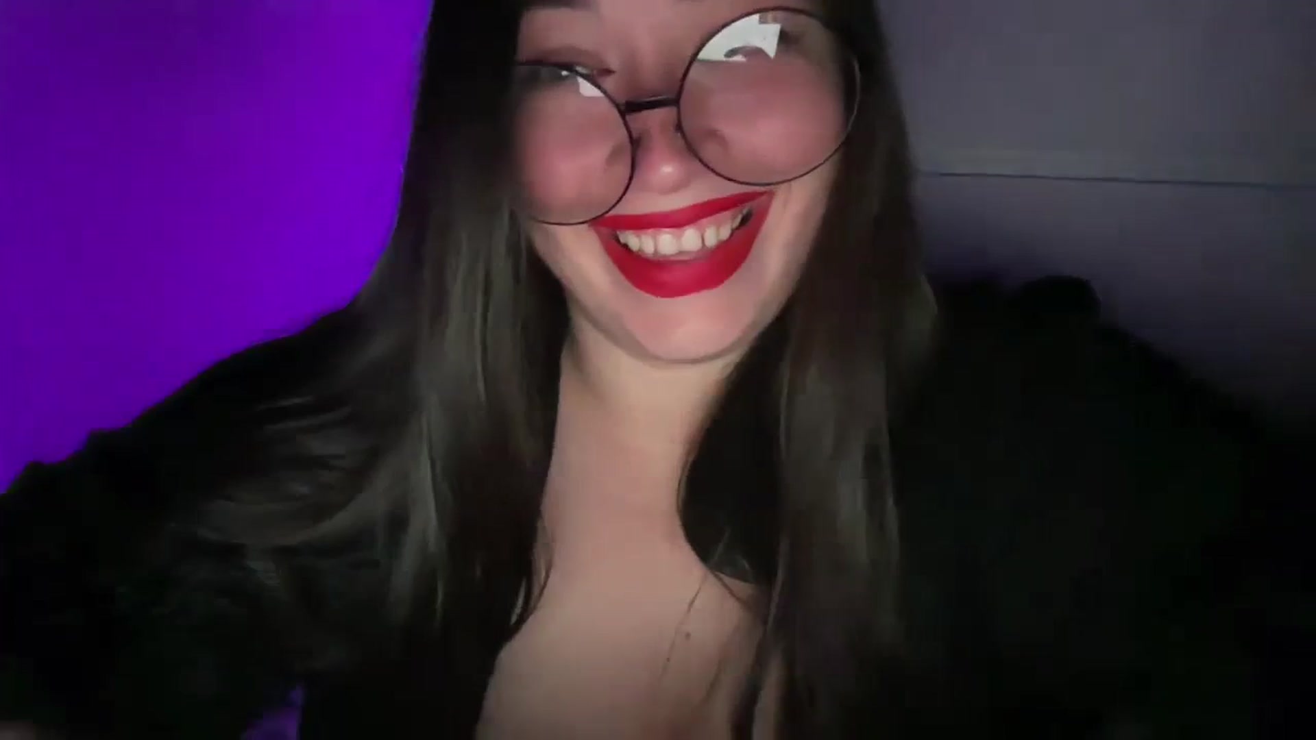 Gallery image thumbnail from Hasymura's myfreecams stream on, 10/24/2023, 22:08 image 3 of 20