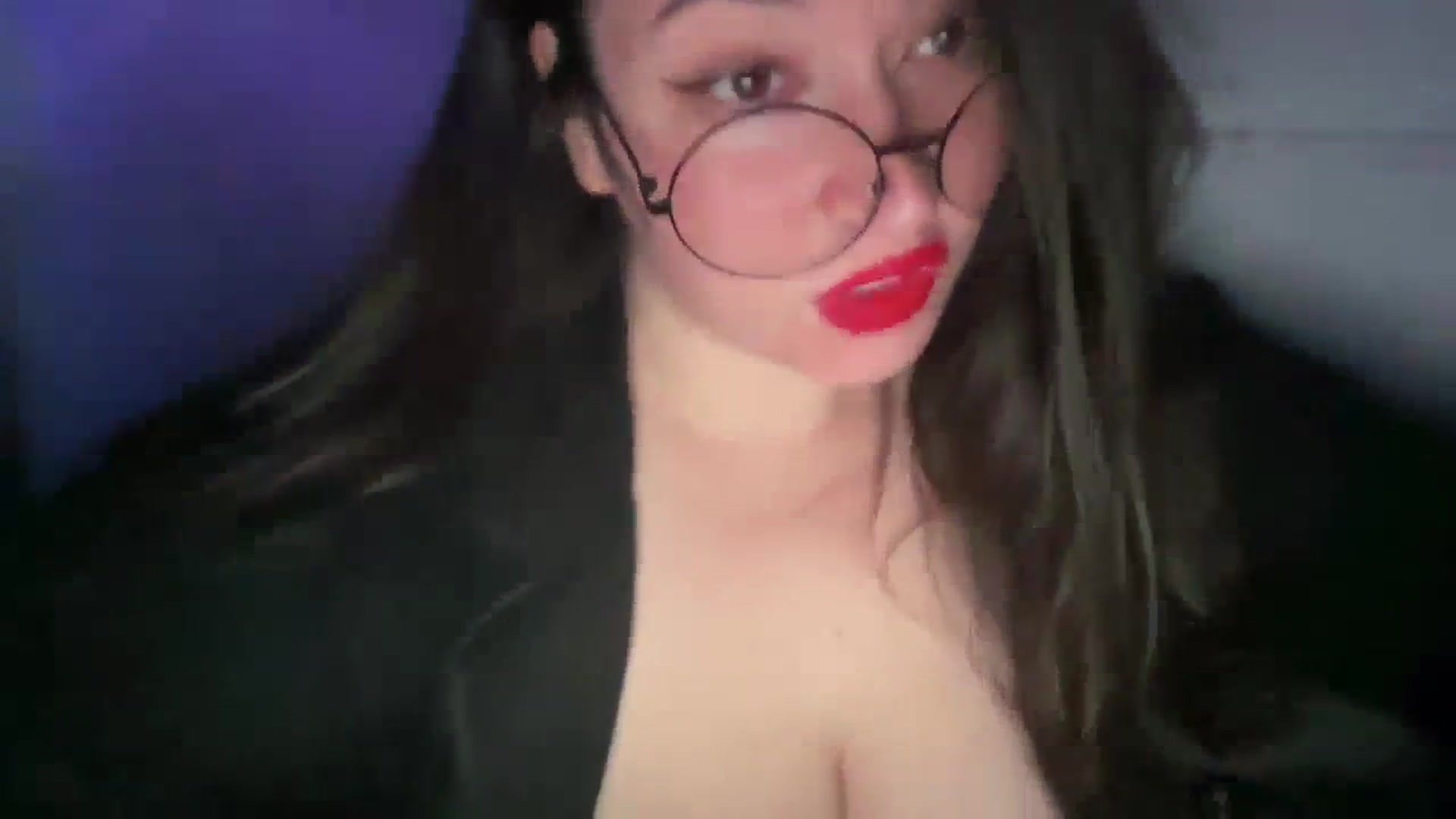 Gallery image thumbnail from Hasymura's myfreecams stream on, 10/25/2023, 23:54 image 15 of 20