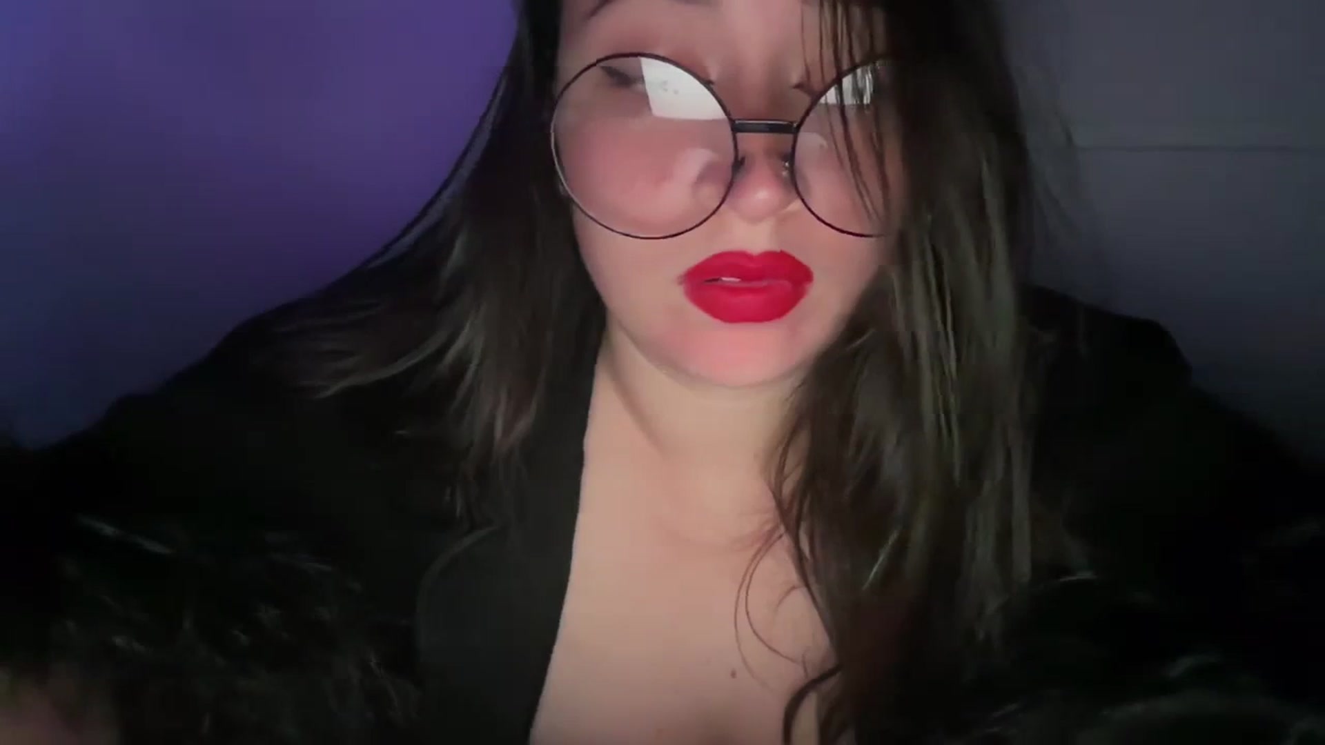 Gallery image thumbnail from Hasymura's myfreecams stream on, 10/25/2023, 23:54 image 18 of 20