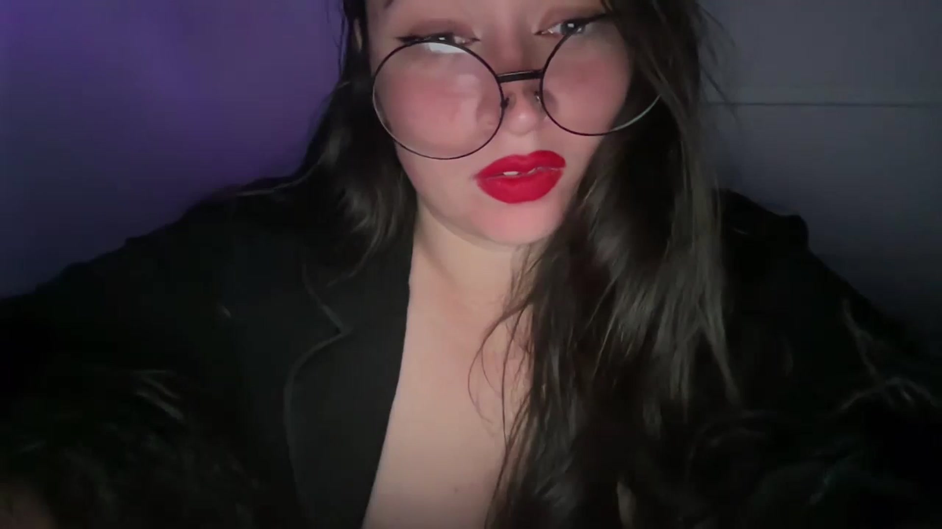 Gallery image thumbnail from Hasymura's myfreecams stream on, 10/25/2023, 23:54 image 8 of 20