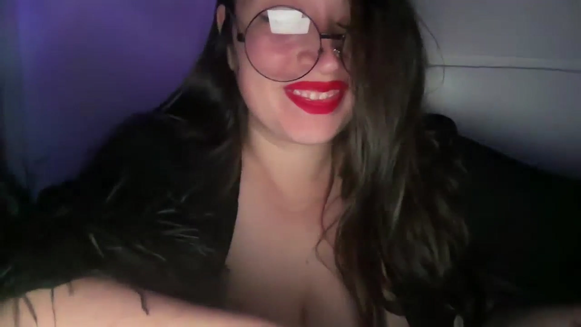 Gallery image thumbnail from Hasymura's myfreecams stream on, 10/25/2023, 23:54 image 14 of 20