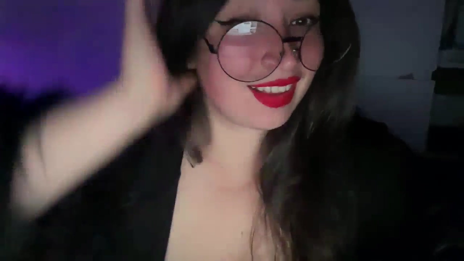 Gallery image thumbnail from Hasymura's myfreecams stream on, 10/29/2023, 22:30 image 10 of 20