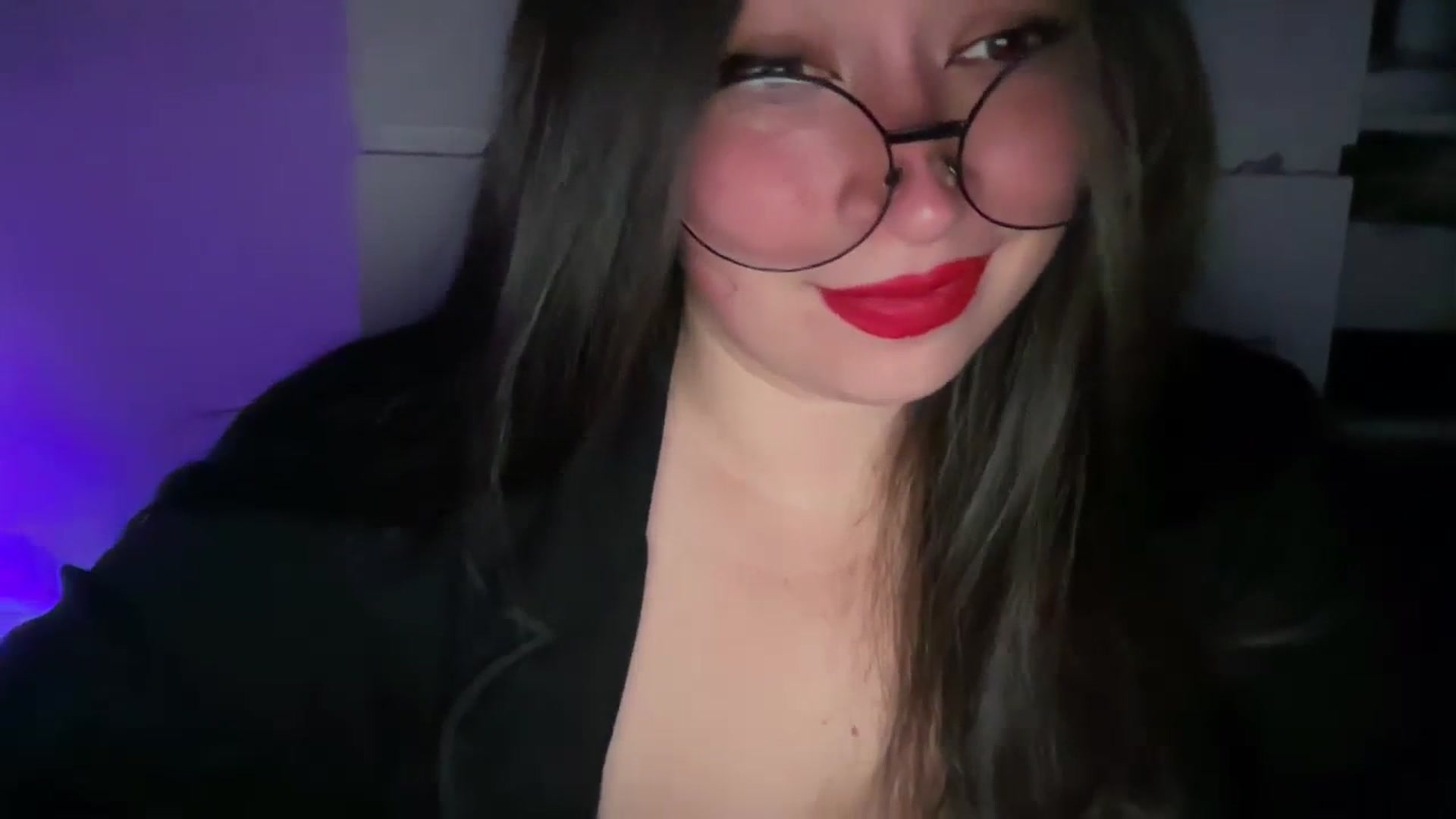 Gallery image thumbnail from Hasymura's myfreecams stream on, 10/29/2023, 22:30 image 2 of 20