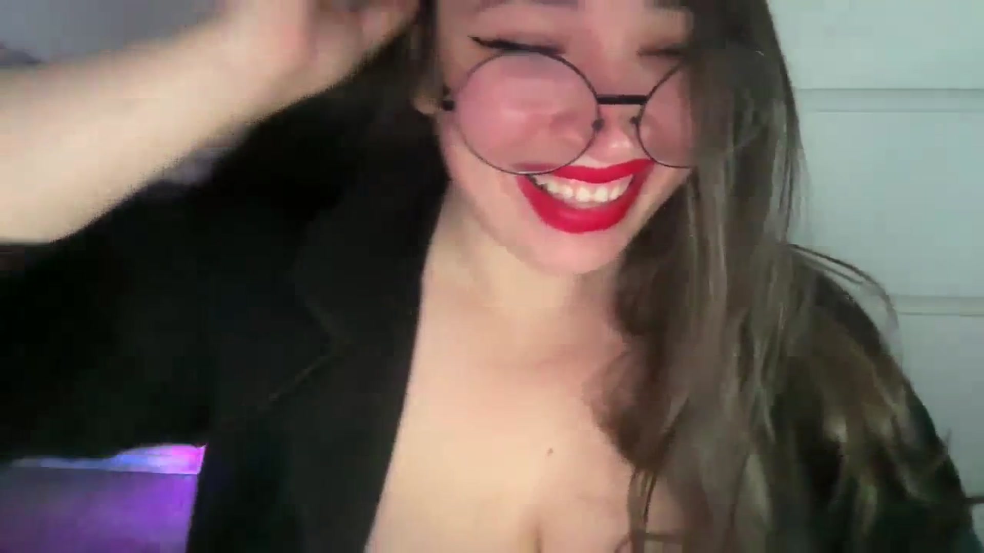 Gallery image thumbnail from Hasymura's myfreecams stream on, 11/01/2023, 14:43 image 16 of 20