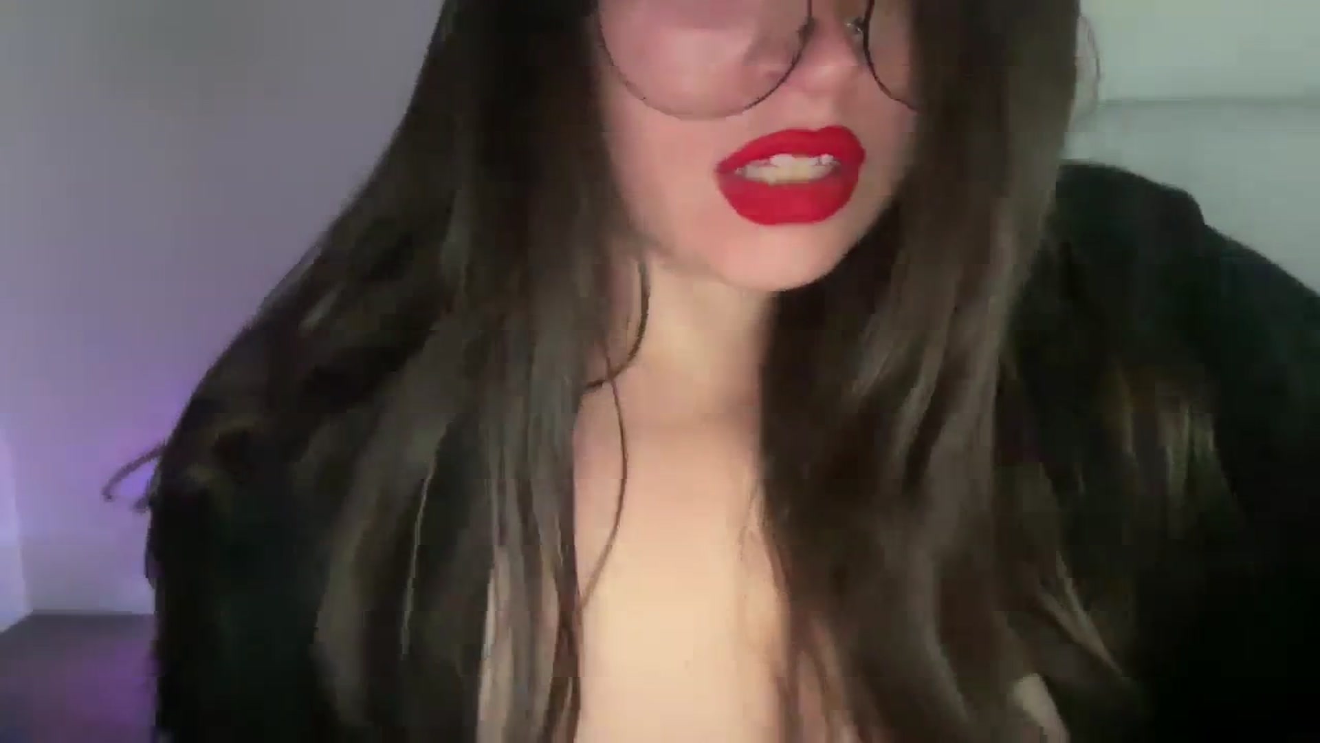 Gallery image thumbnail from Hasymura's myfreecams stream on, 11/01/2023, 14:43 image 13 of 20