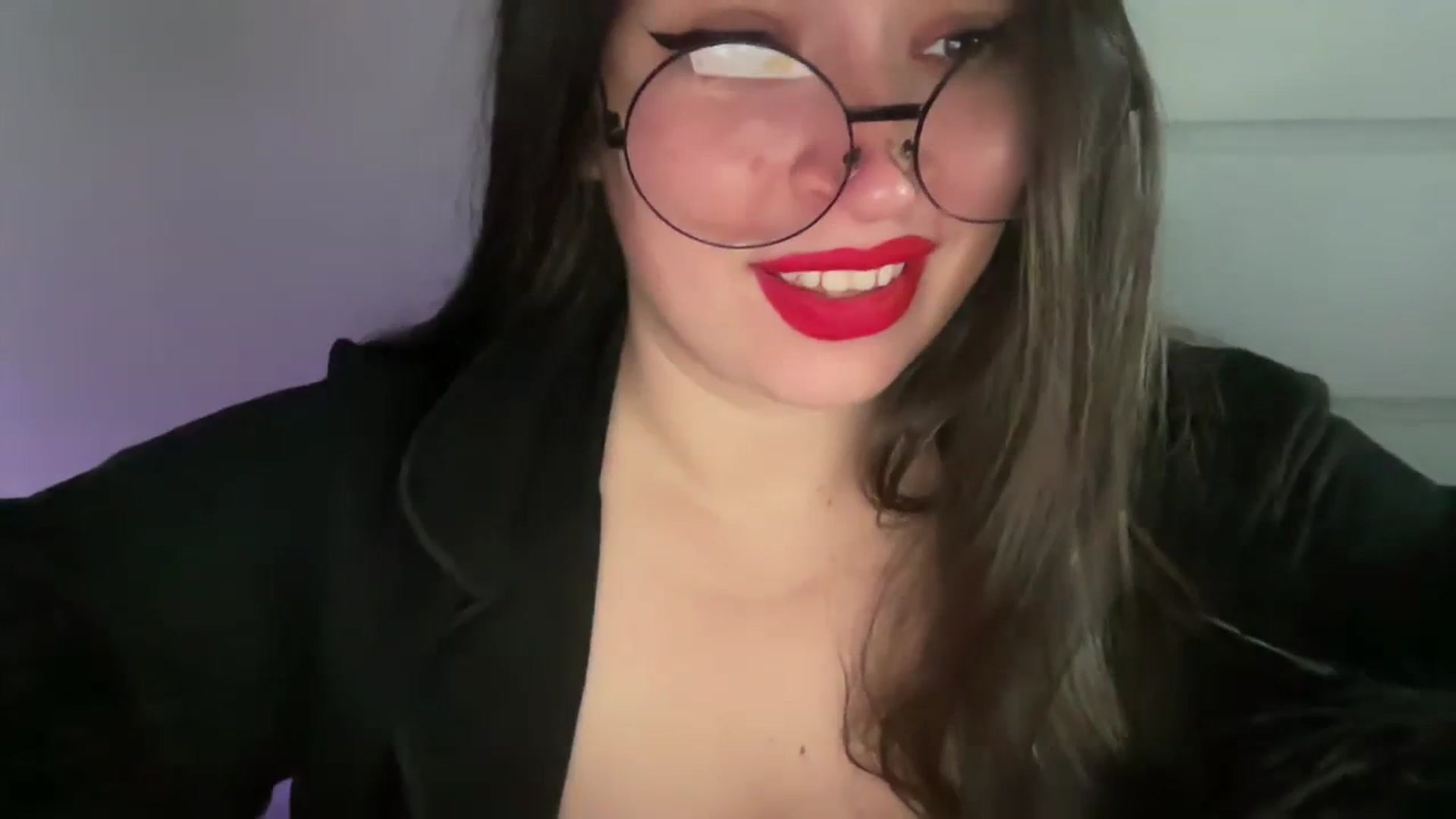 Gallery image thumbnail from Hasymura's myfreecams stream on, 11/01/2023, 14:43 image 17 of 20