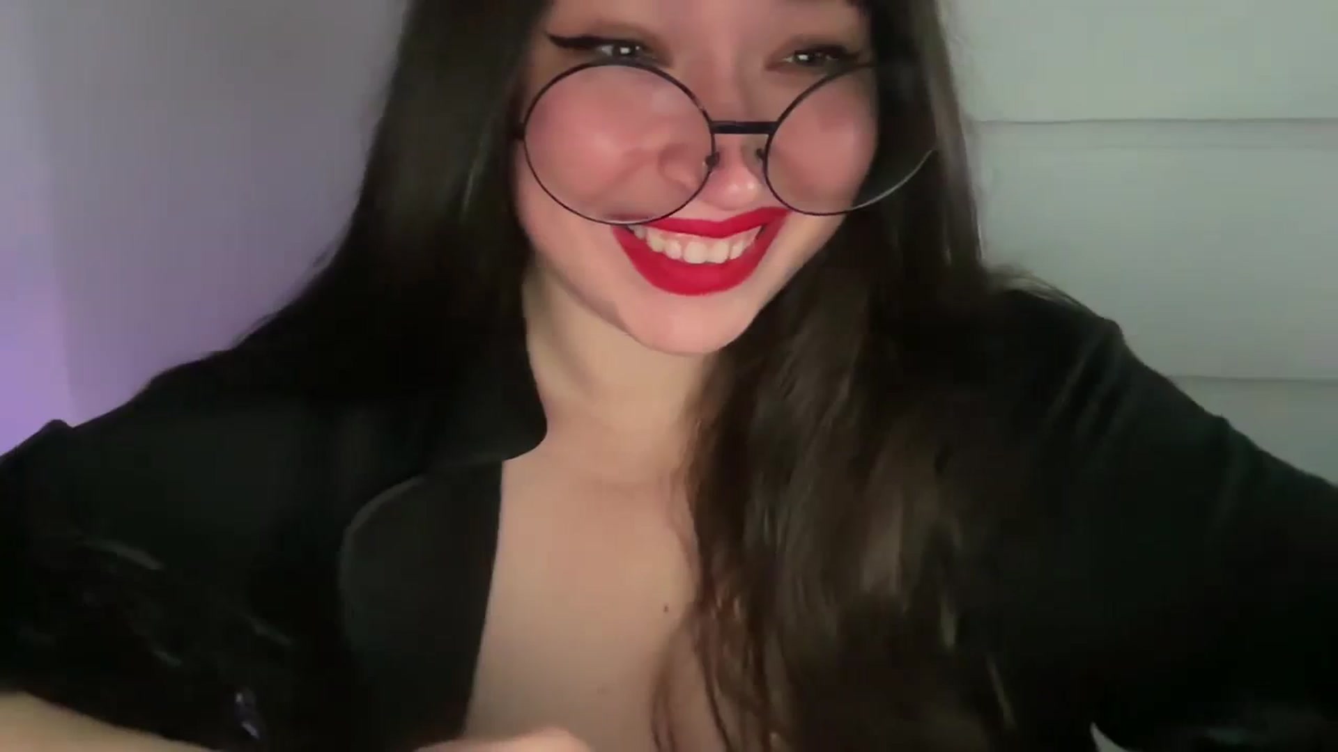 Gallery image thumbnail from Hasymura's myfreecams stream on, 11/01/2023, 14:43 image 2 of 20