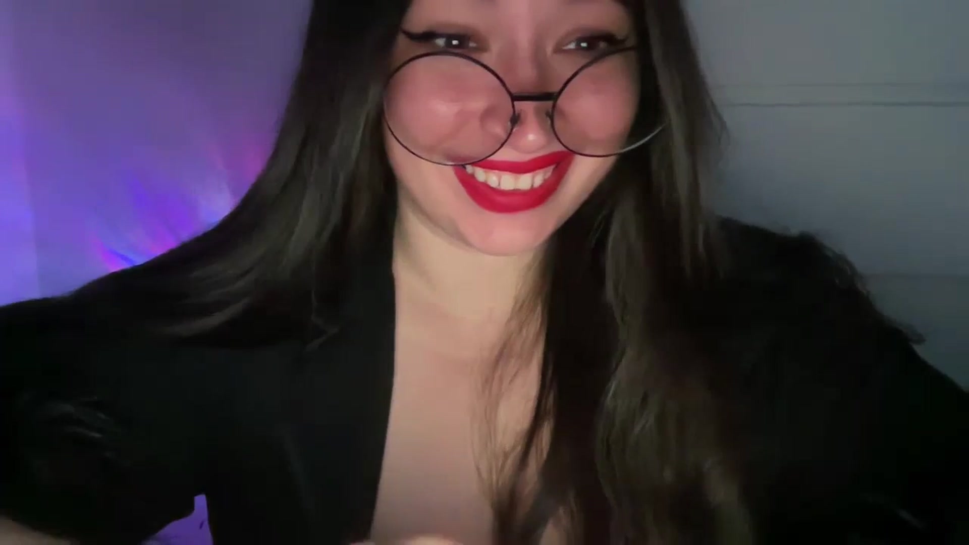 Gallery image thumbnail from Hasymura's myfreecams stream on, 11/01/2023, 16:16 image 3 of 20