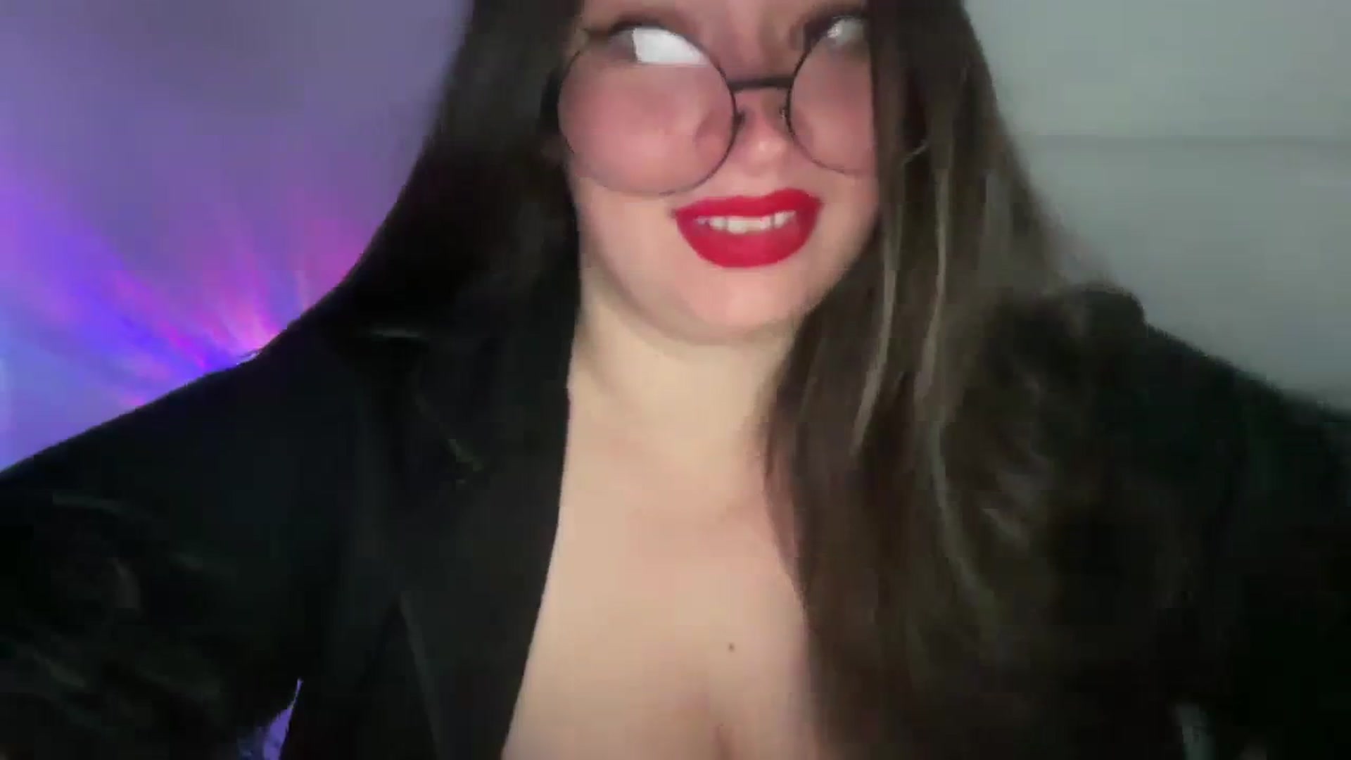 Gallery image thumbnail from Hasymura's myfreecams stream on, 11/01/2023, 16:16 image 5 of 20