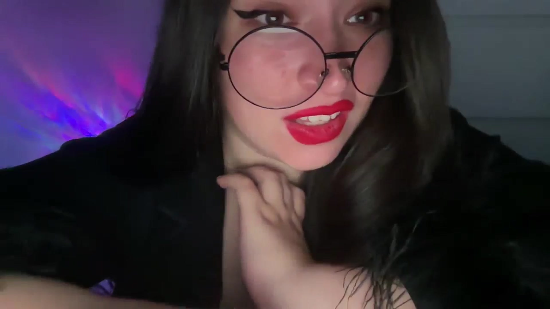 Gallery image thumbnail from Hasymura's myfreecams stream on, 11/01/2023, 16:16 image 18 of 20