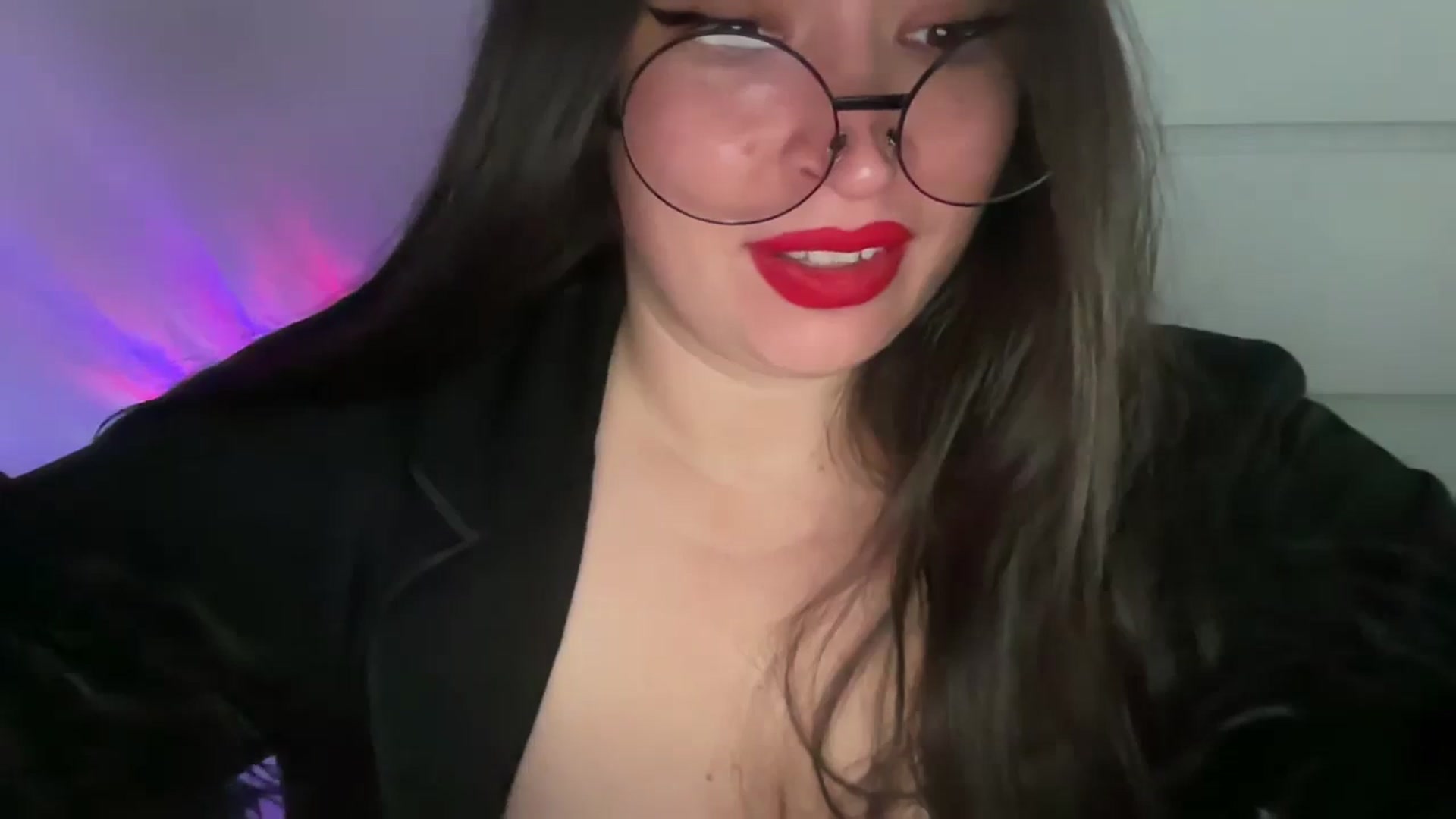 Gallery image thumbnail from Hasymura's myfreecams stream on, 11/01/2023, 16:16 image 8 of 20