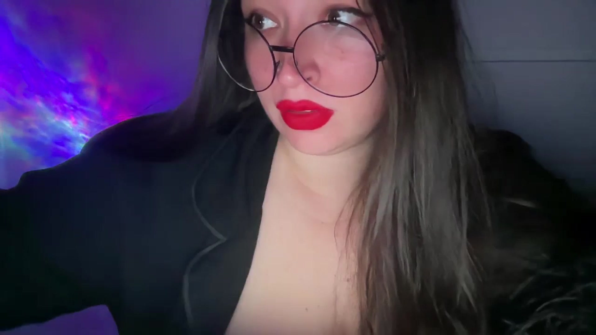 Gallery image thumbnail from Hasymura's myfreecams stream on, 11/01/2023, 18:39 image 17 of 20
