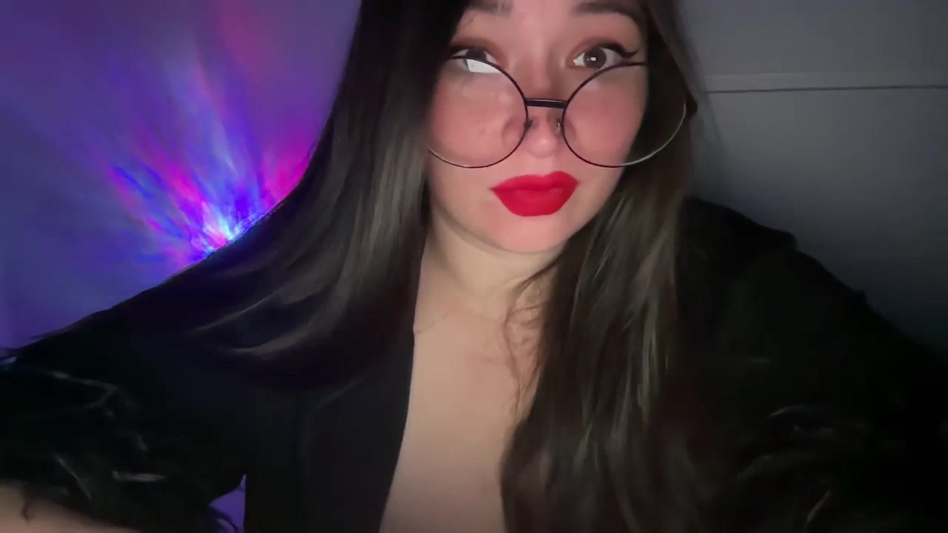 Gallery image thumbnail from Hasymura's myfreecams stream on, 11/01/2023, 18:39 image 9 of 20