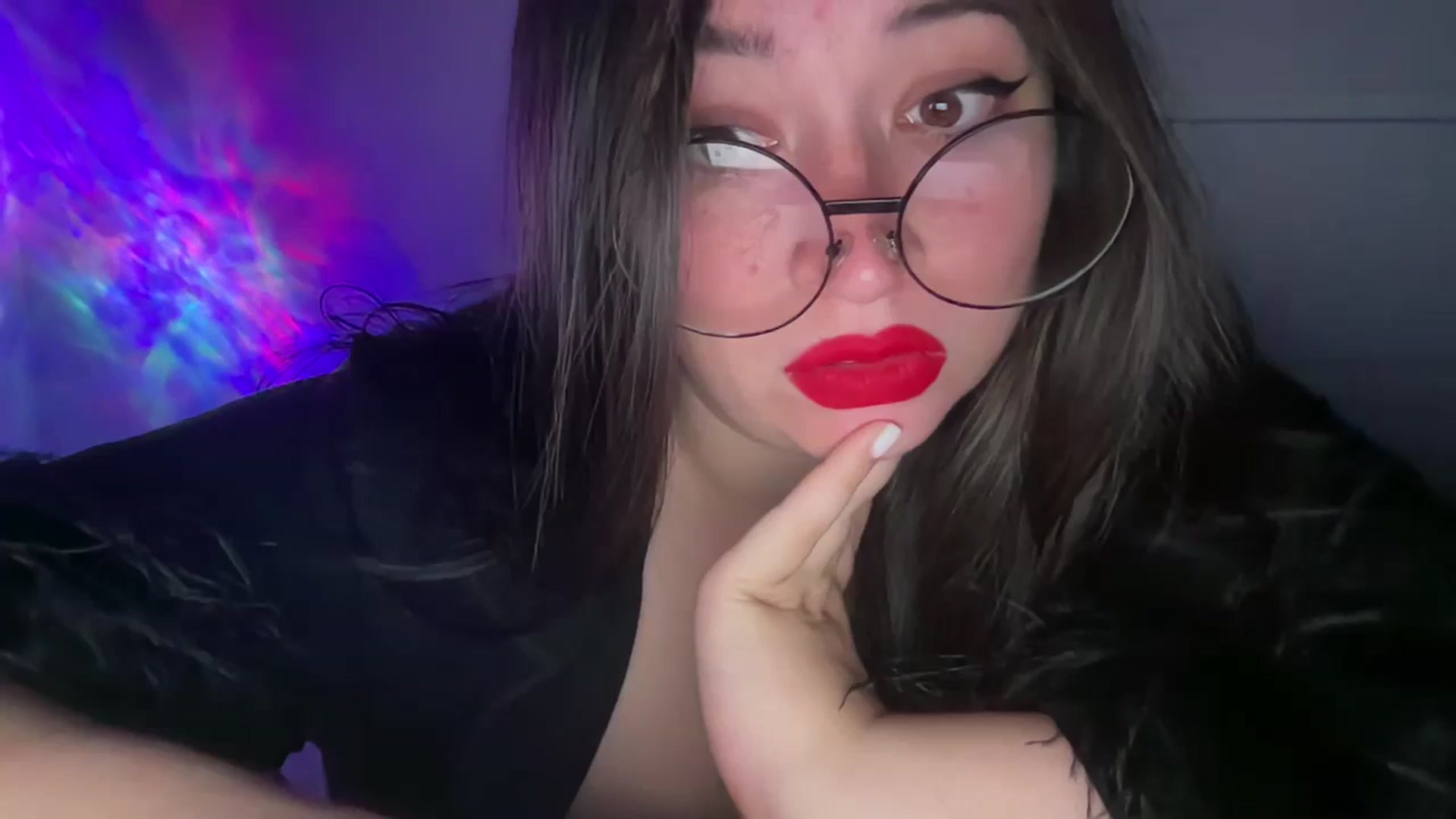 Gallery image thumbnail from Hasymura's myfreecams stream on, 11/01/2023, 18:39 image 18 of 20