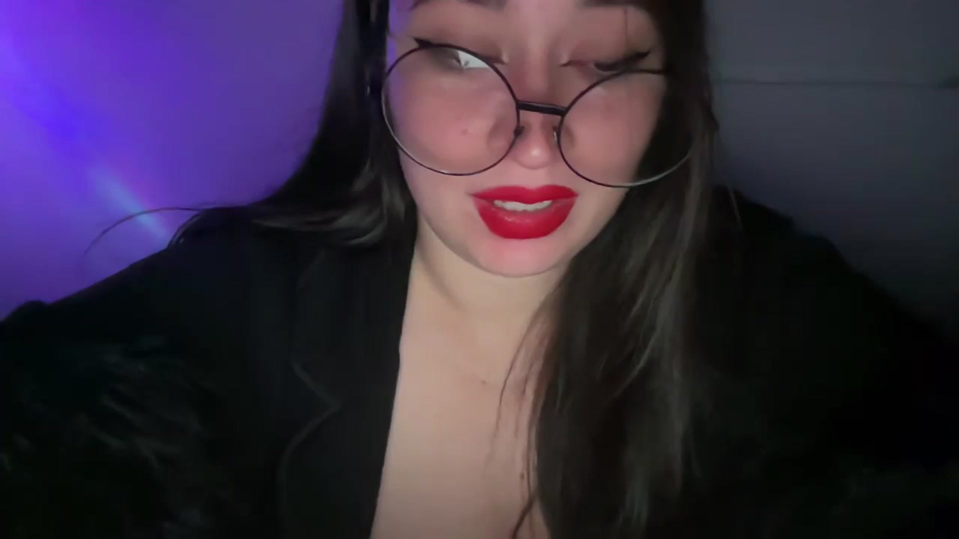 Gallery image thumbnail from Hasymura's myfreecams stream on, 11/01/2023, 20:12 image 11 of 20