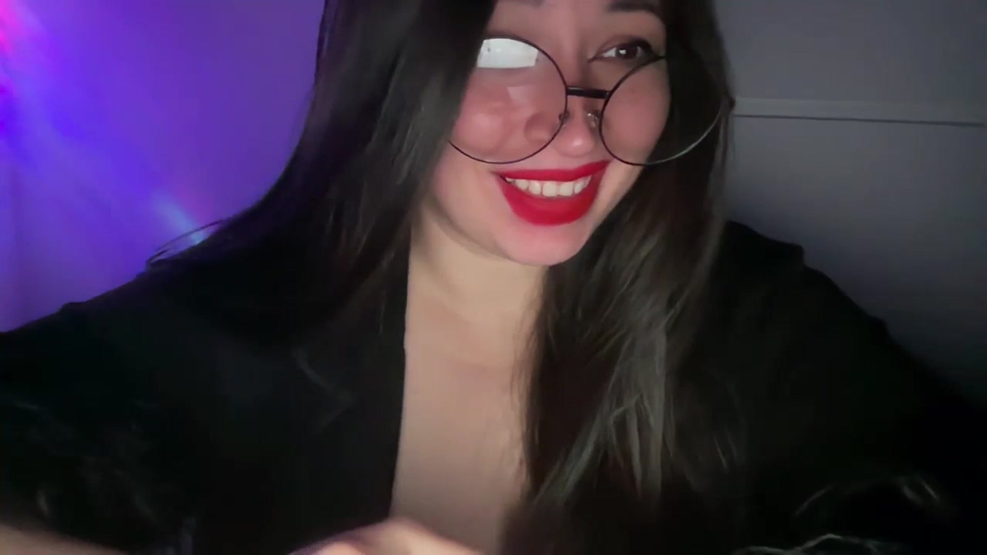 Gallery image thumbnail from Hasymura's myfreecams stream on, 11/01/2023, 20:12 image 5 of 20