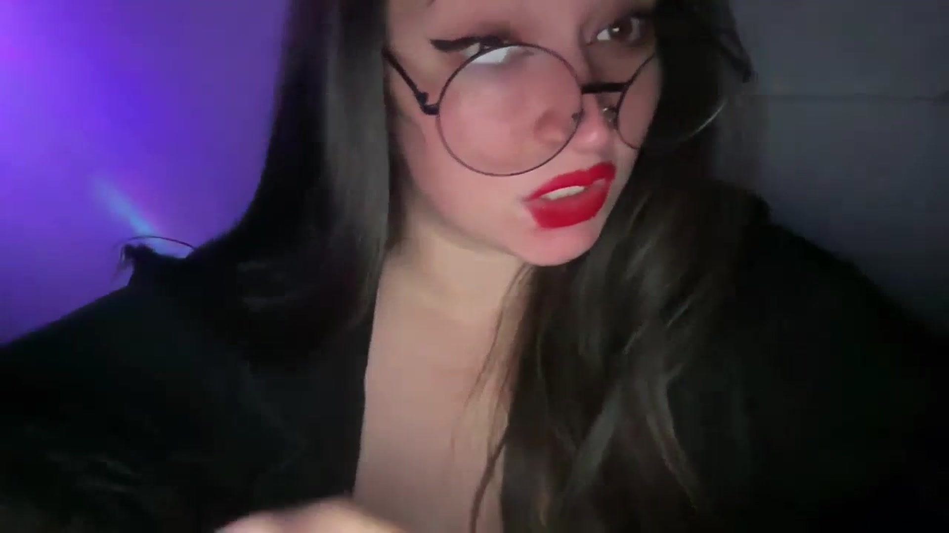 Gallery image thumbnail from Hasymura's myfreecams stream on, 11/01/2023, 20:12 image 9 of 20