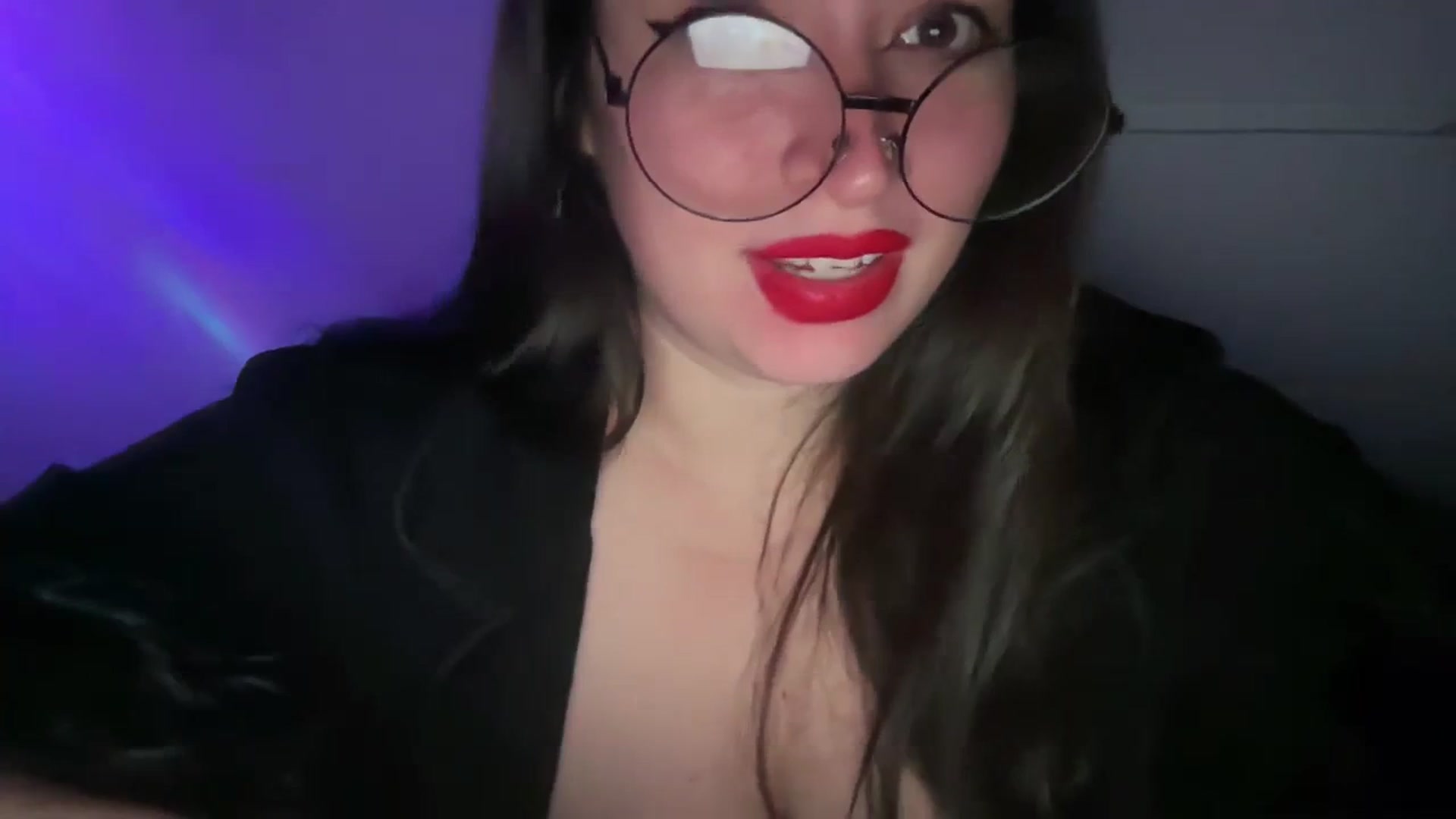 Gallery image thumbnail from Hasymura's myfreecams stream on, 11/01/2023, 20:34 image 12 of 20