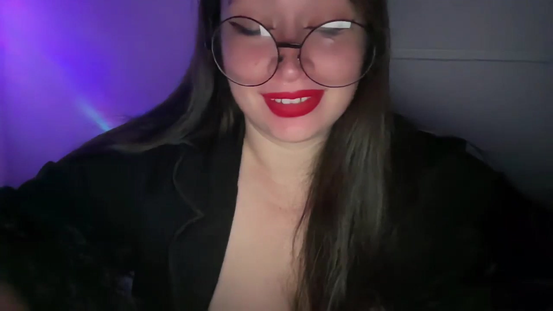 Gallery image thumbnail from Hasymura's myfreecams stream on, 11/01/2023, 20:34 image 19 of 20