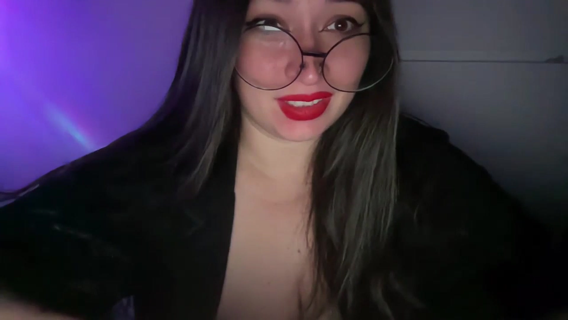 Gallery image thumbnail from Hasymura's myfreecams stream on, 11/01/2023, 20:34 image 15 of 20