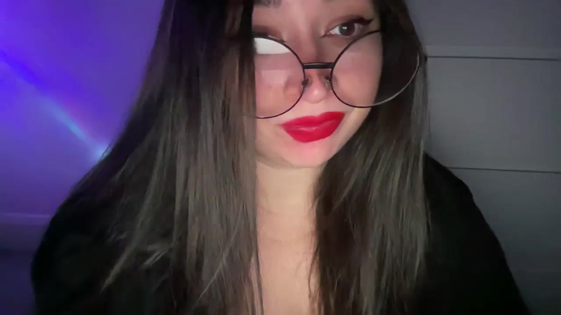 Gallery image thumbnail from Hasymura's myfreecams stream on, 11/01/2023, 20:34 image 16 of 20