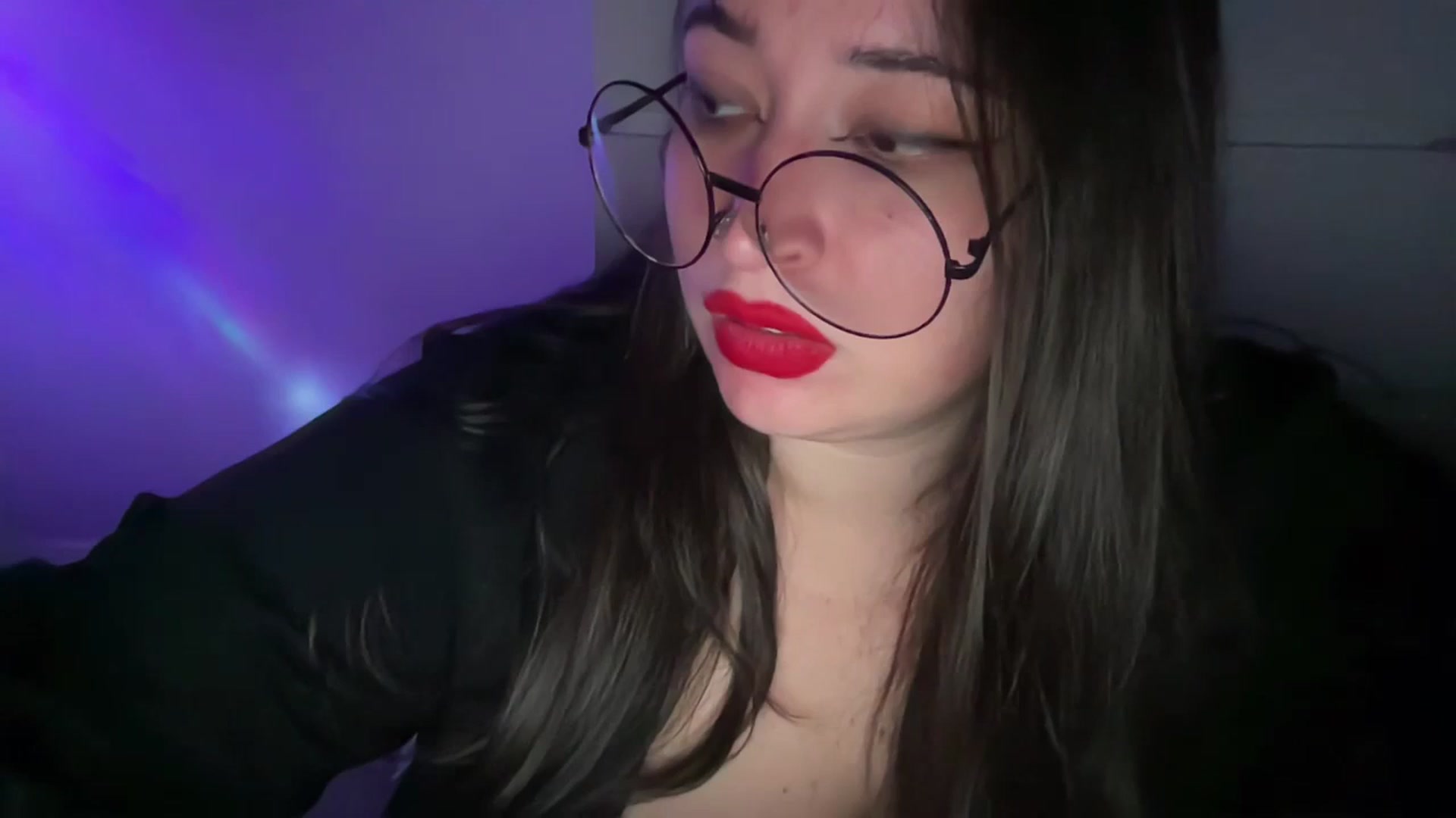 Gallery image thumbnail from Hasymura's myfreecams stream on, 11/01/2023, 20:34 image 17 of 20