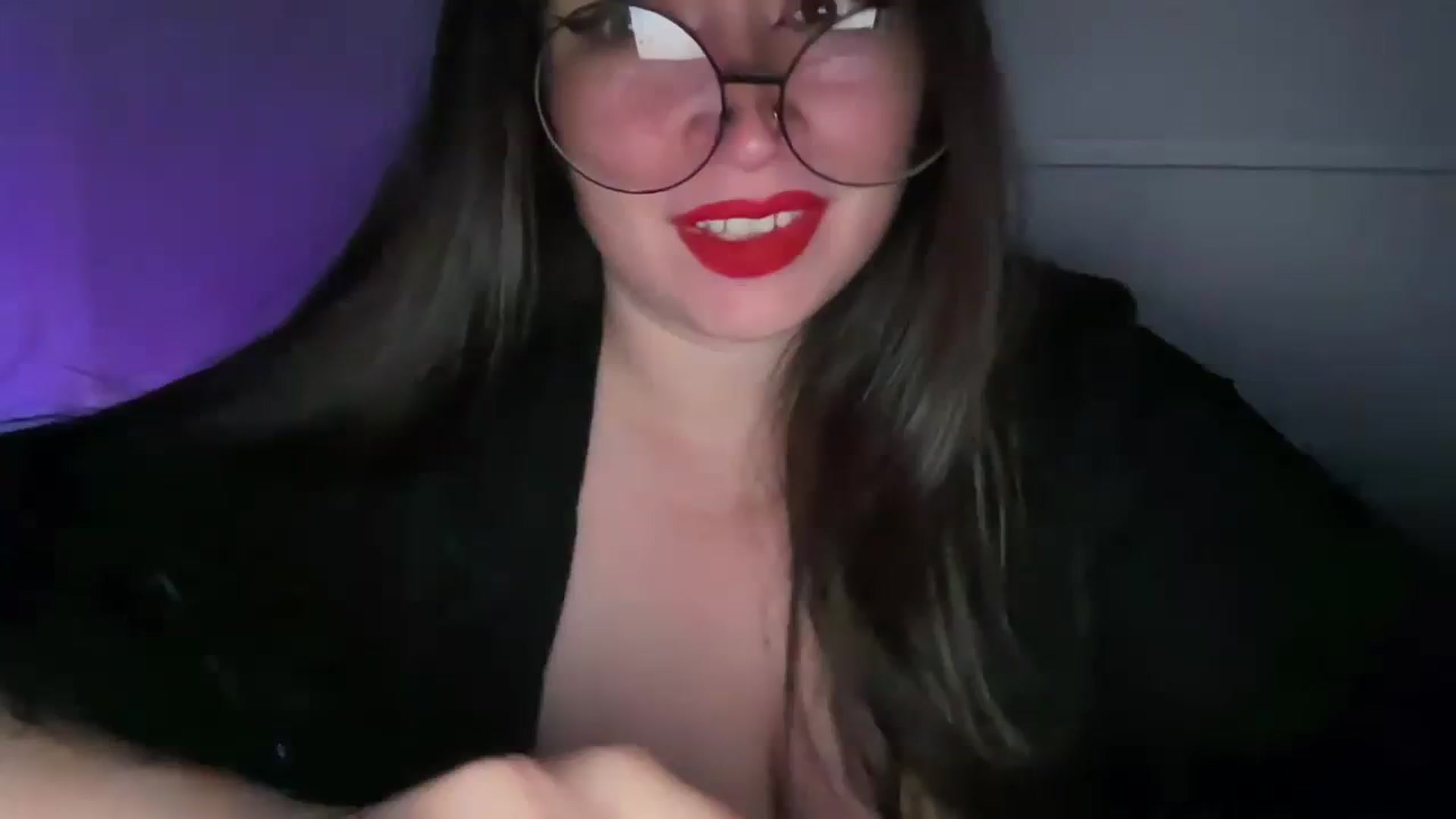 Gallery image thumbnail from Hasymura's myfreecams stream on, 11/01/2023, 23:44 image 10 of 20