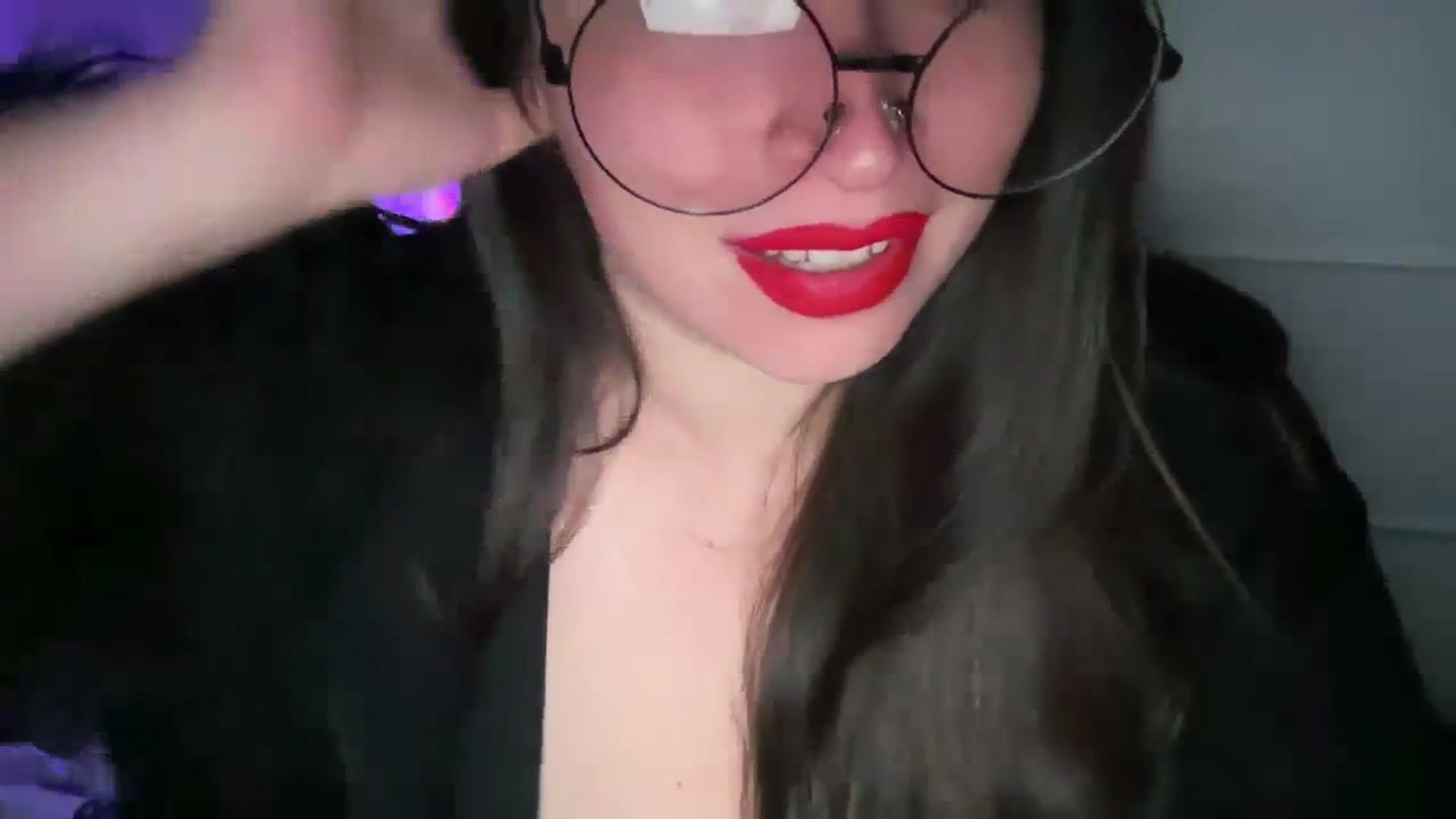 Gallery image thumbnail from Hasymura's myfreecams stream on, 11/01/2023, 23:44 image 14 of 20