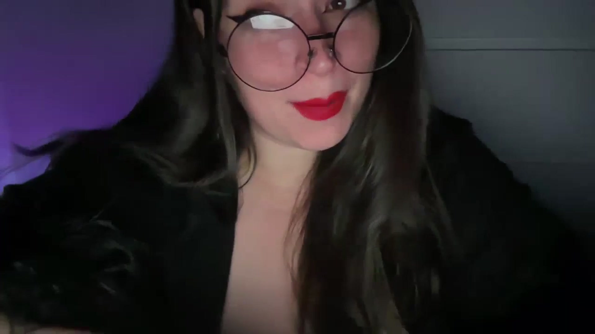 Gallery image thumbnail from Hasymura's myfreecams stream on, 11/01/2023, 23:44 image 18 of 20