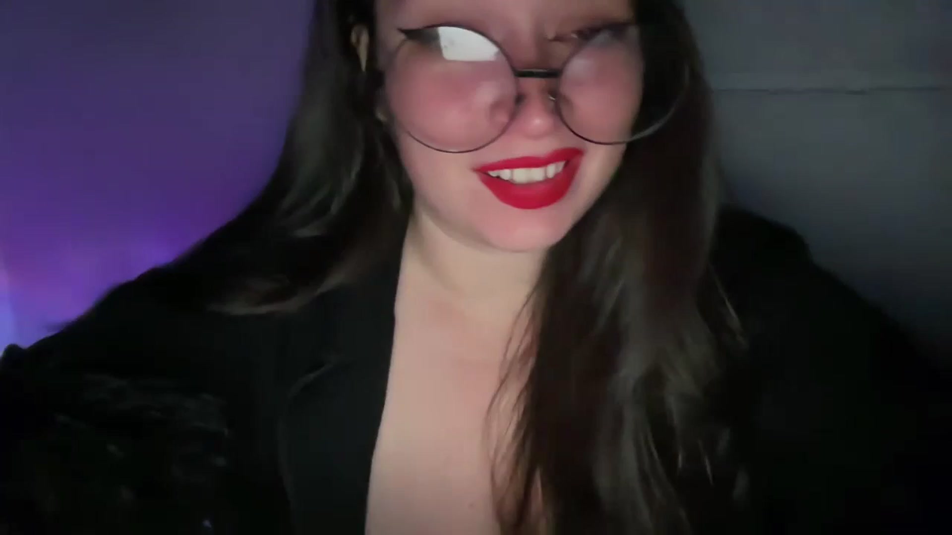 Gallery image thumbnail from Hasymura's myfreecams stream on, 11/01/2023, 23:44 image 17 of 20