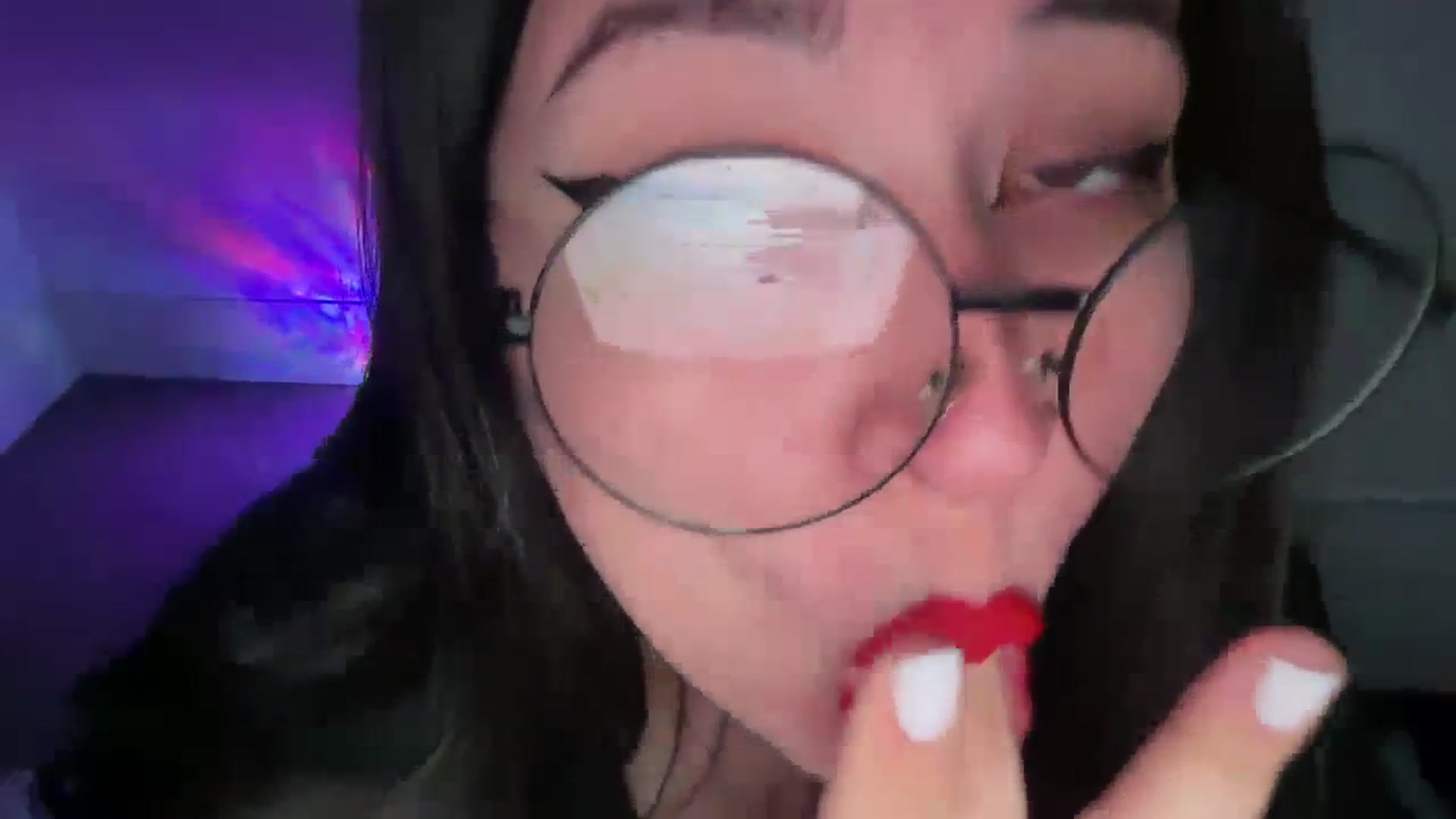 Gallery image thumbnail from Hasymura's myfreecams stream on, 11/01/2023, 23:44 image 12 of 20