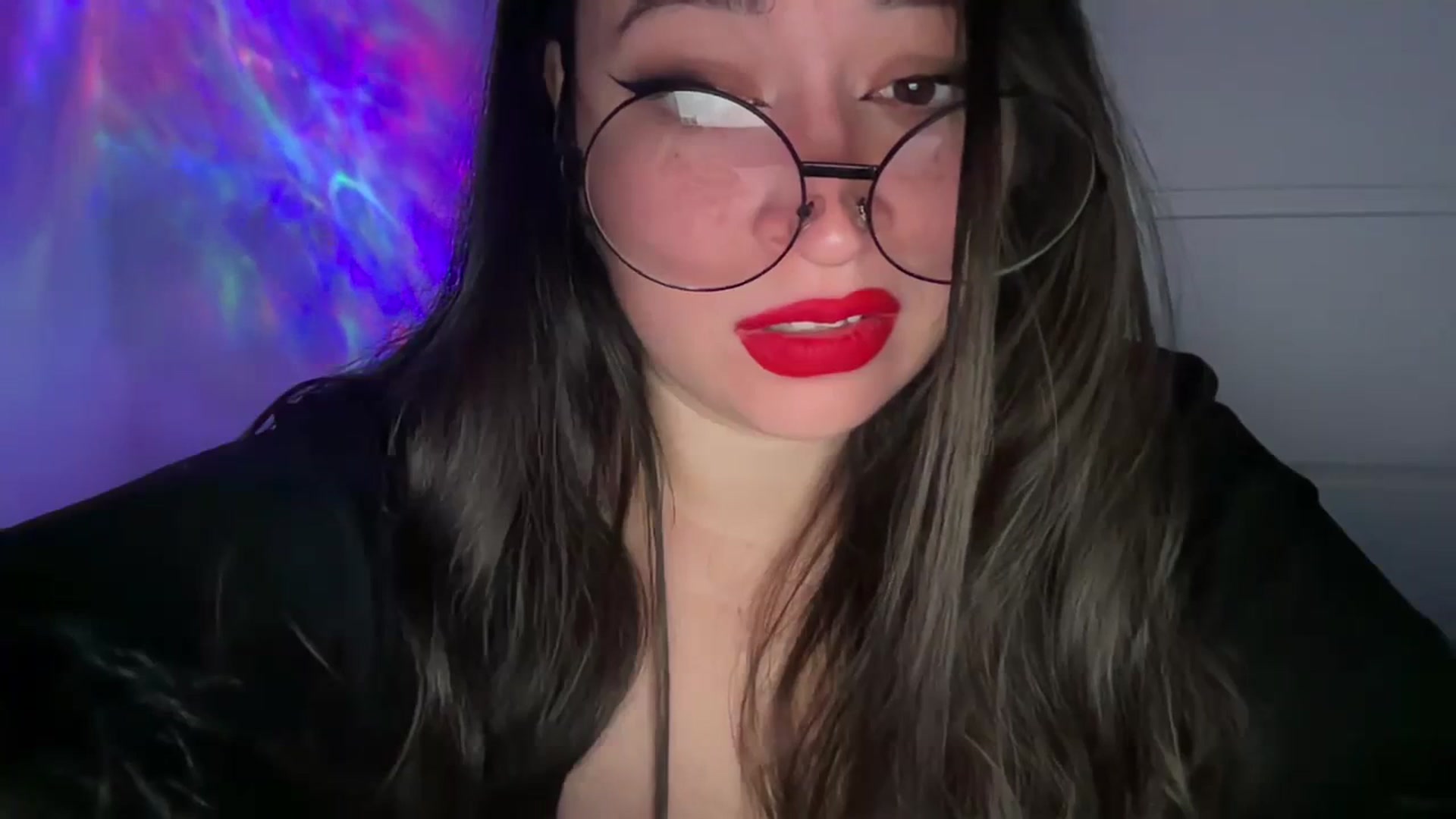 Gallery image thumbnail from Hasymura's myfreecams stream on, 11/02/2023, 16:09 image 13 of 20