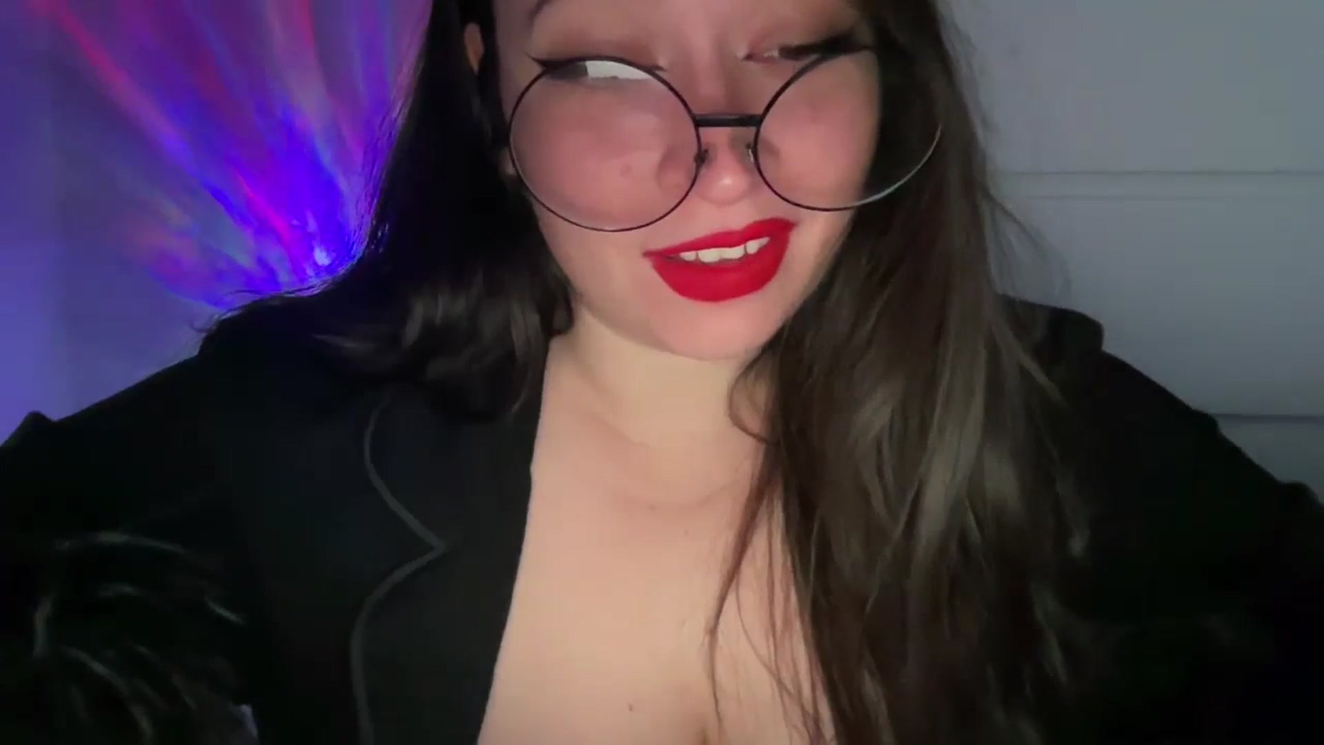 Gallery image thumbnail from Hasymura's myfreecams stream on, 11/02/2023, 16:09 image 8 of 20